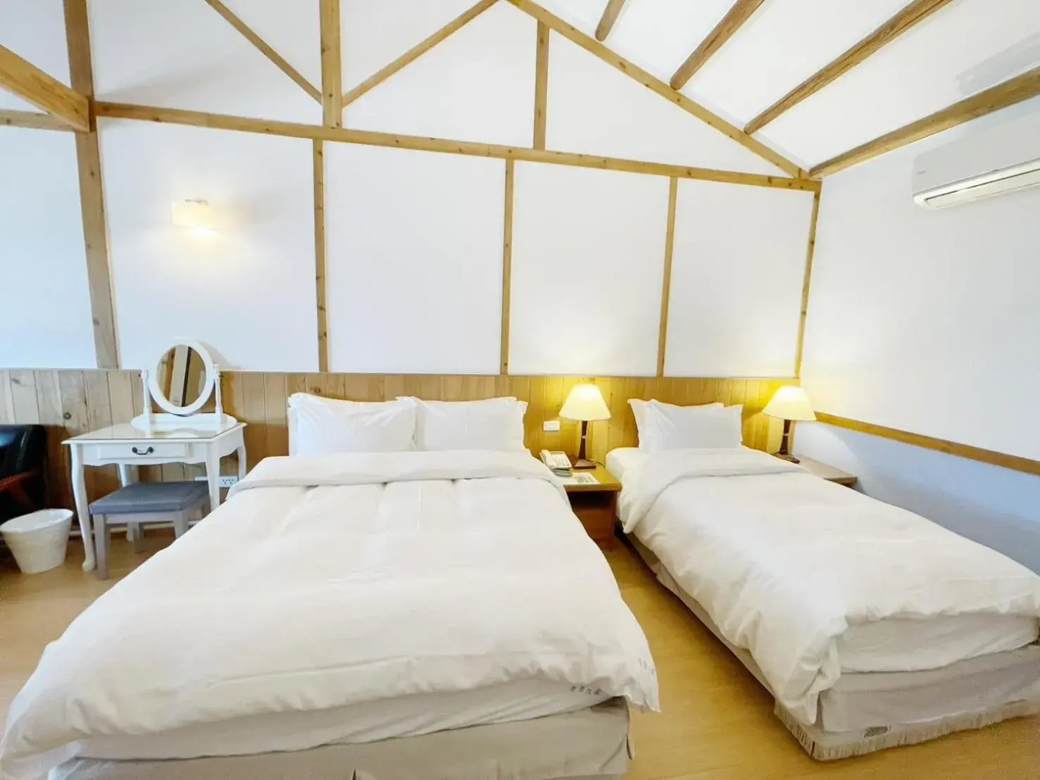 Standard Triple Room in Alishan Tea Garden B&B Standard Triple Room in Alishan Tea Garden B&B