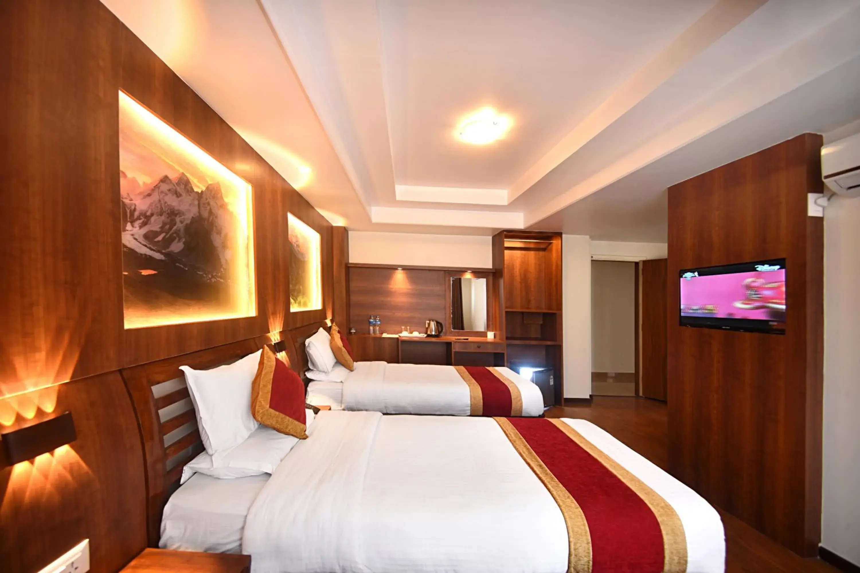 Property building, Bed in Hotel Friends Home Property building, Bed in Hotel Friends Home