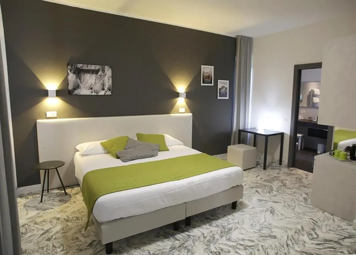 Deluxe Double Room - single occupancy in Mikeme Deluxe Double Room - single occupancy in Mikeme