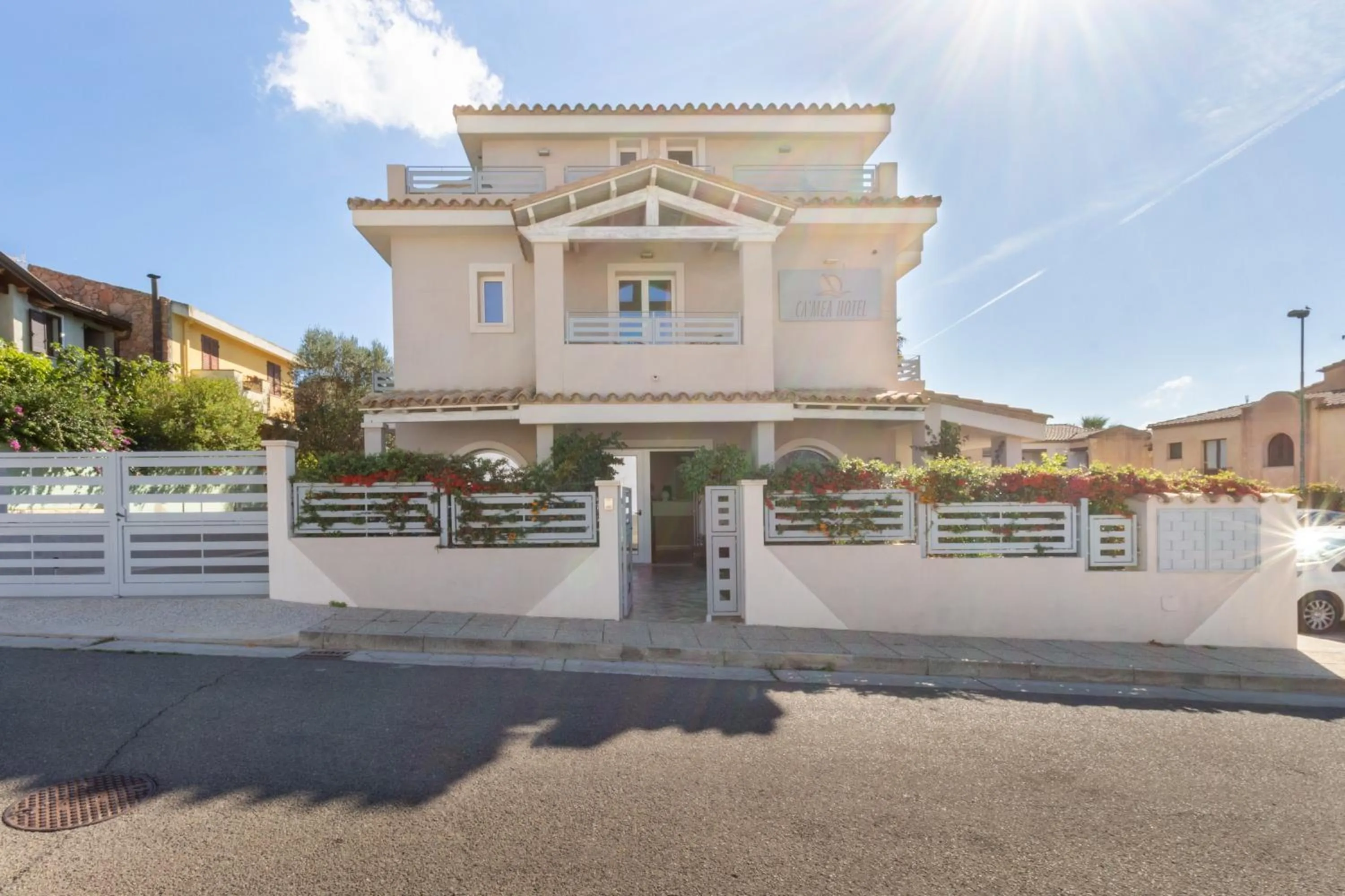 Property building in New Ca'Mea