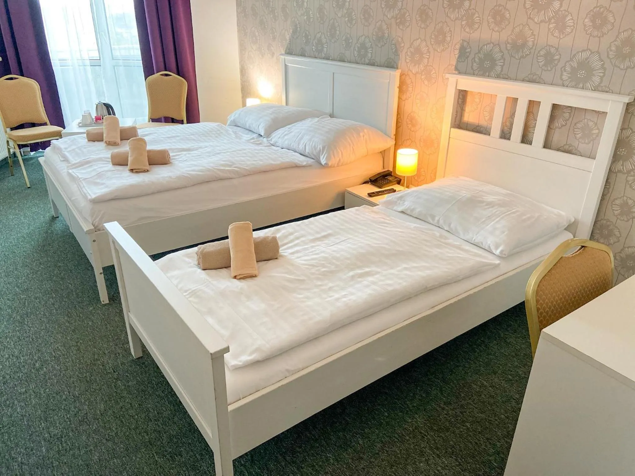 Photo of the whole room, Bed in Hotel Modena