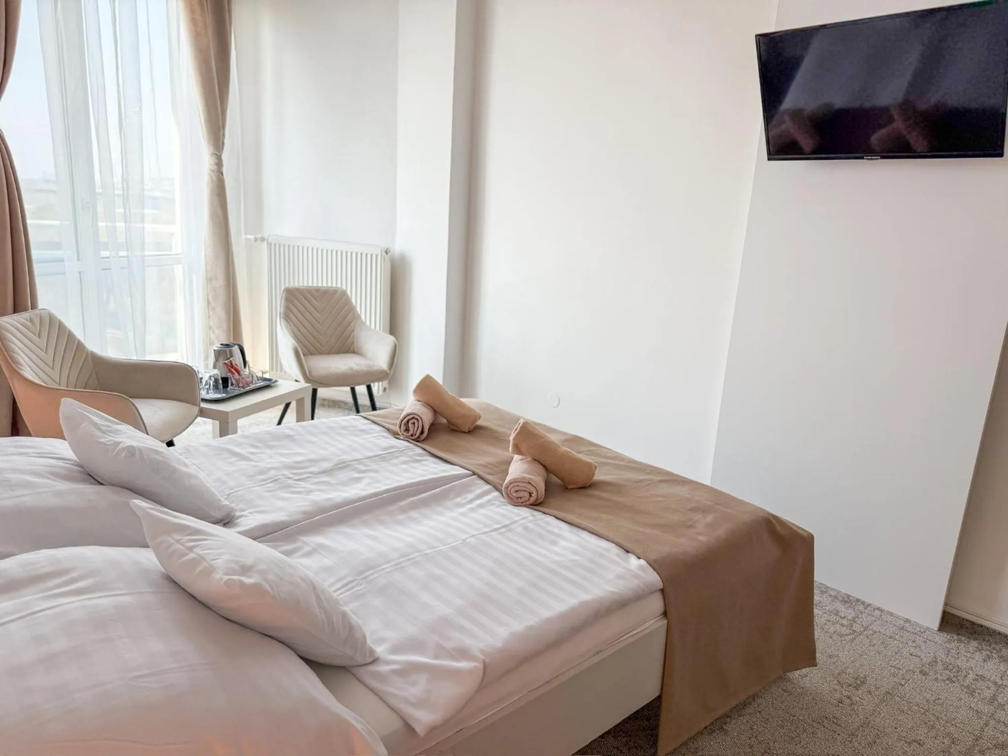 Photo of the whole room, Bed in Hotel Modena