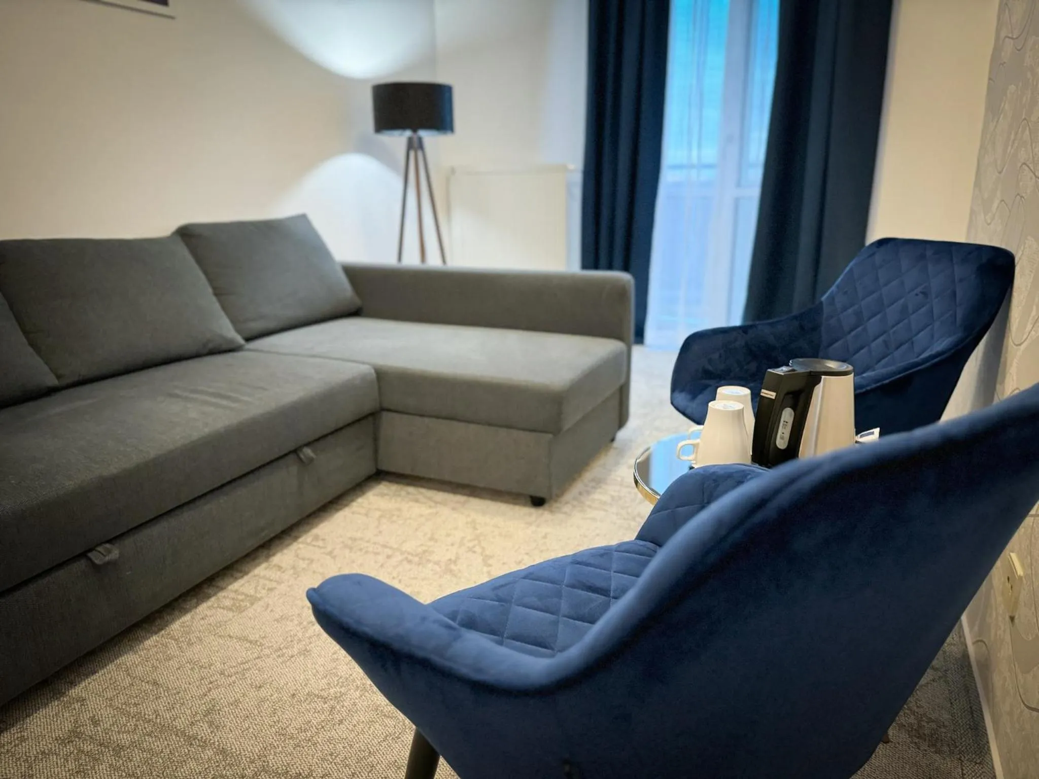 Seating area in Hotel Modena