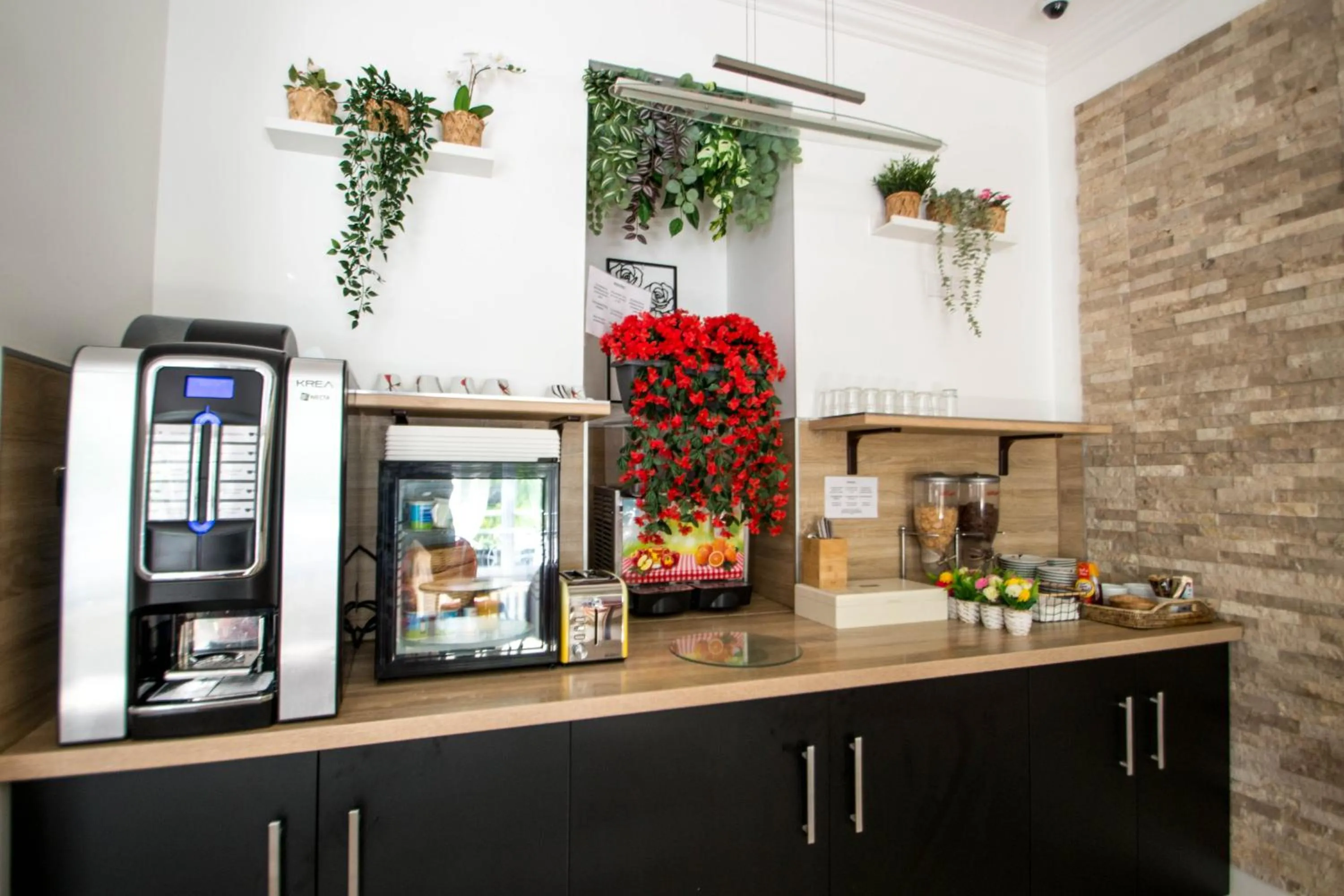 Buffet breakfast in Hôtel Parisien