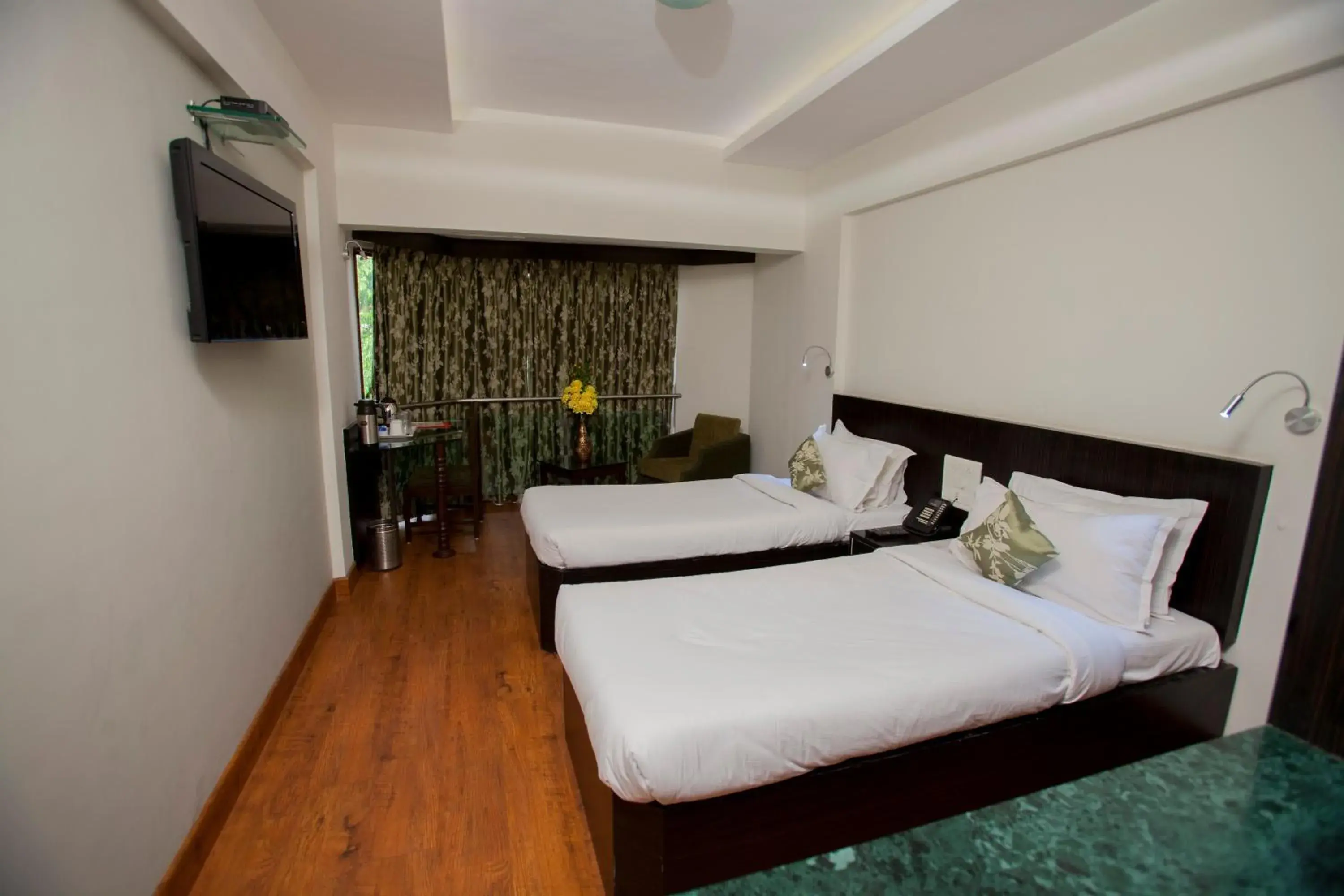 Coffee/tea facilities, Bed in The Oasis Coffee/tea facilities, Bed in The Oasis