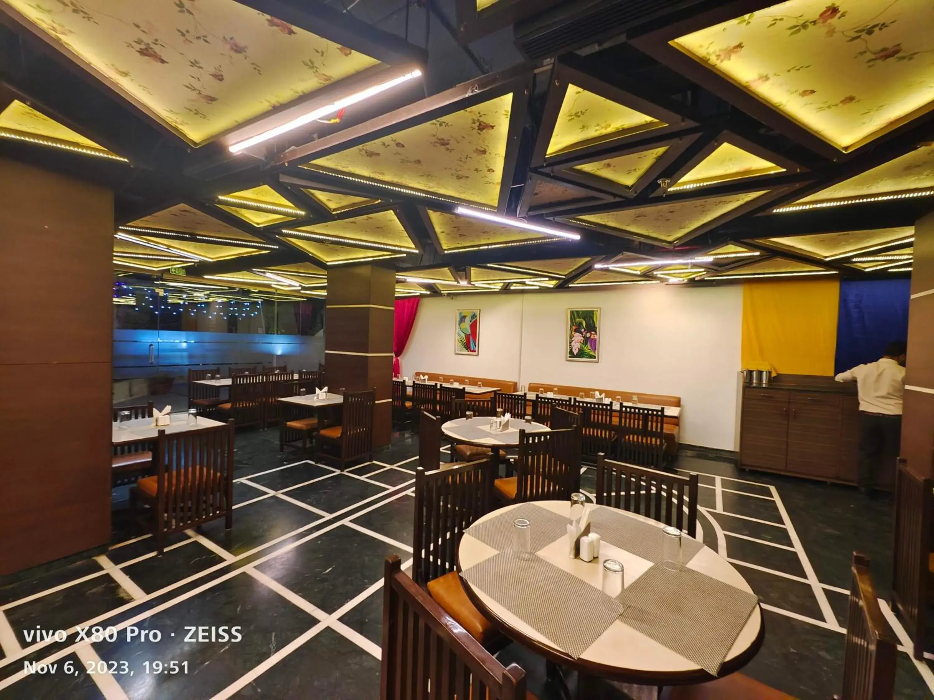 Restaurant/places to eat in The Oasis Restaurant/places to eat in The Oasis