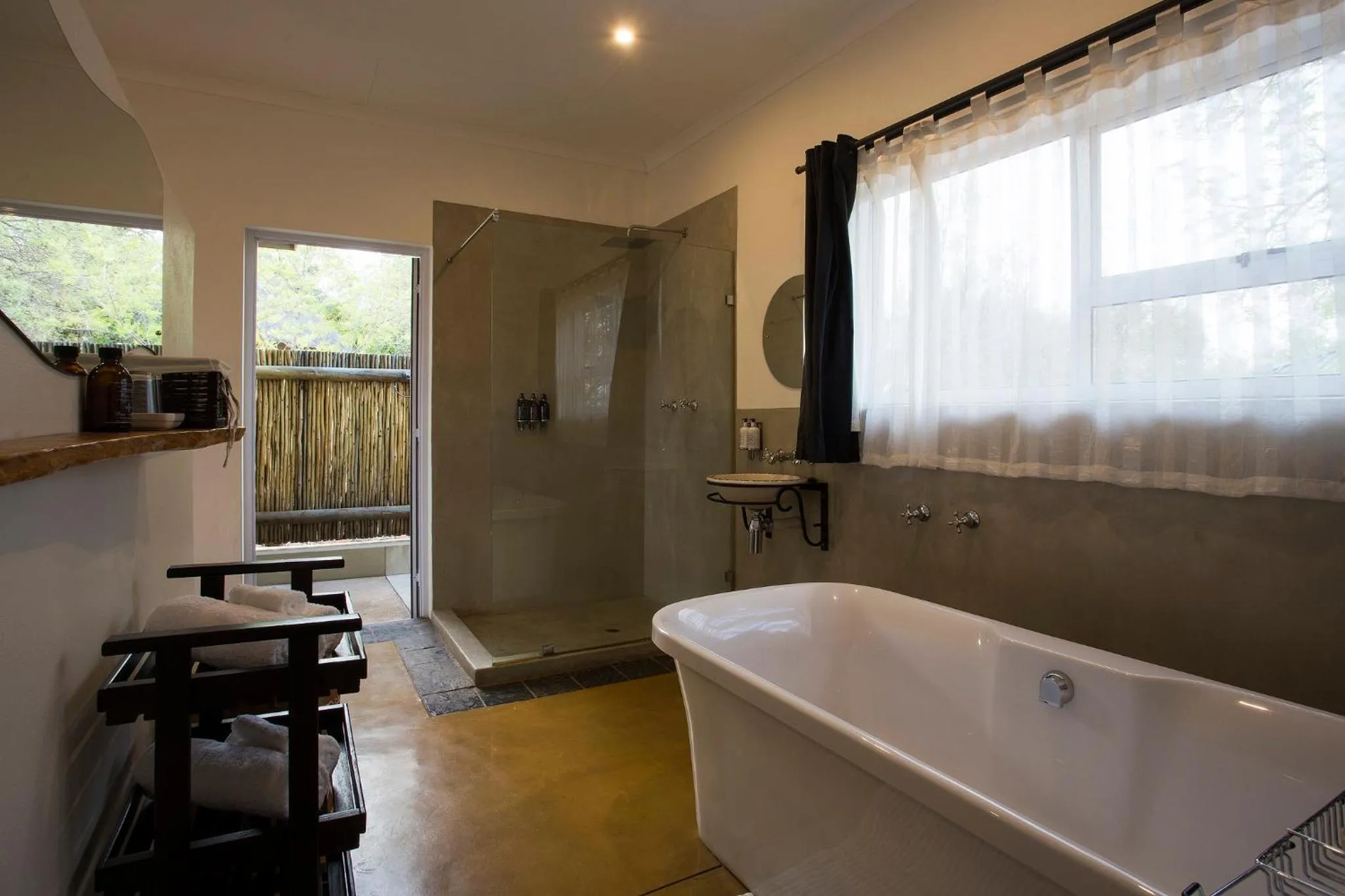 Shower in isiLimela Game Lodge