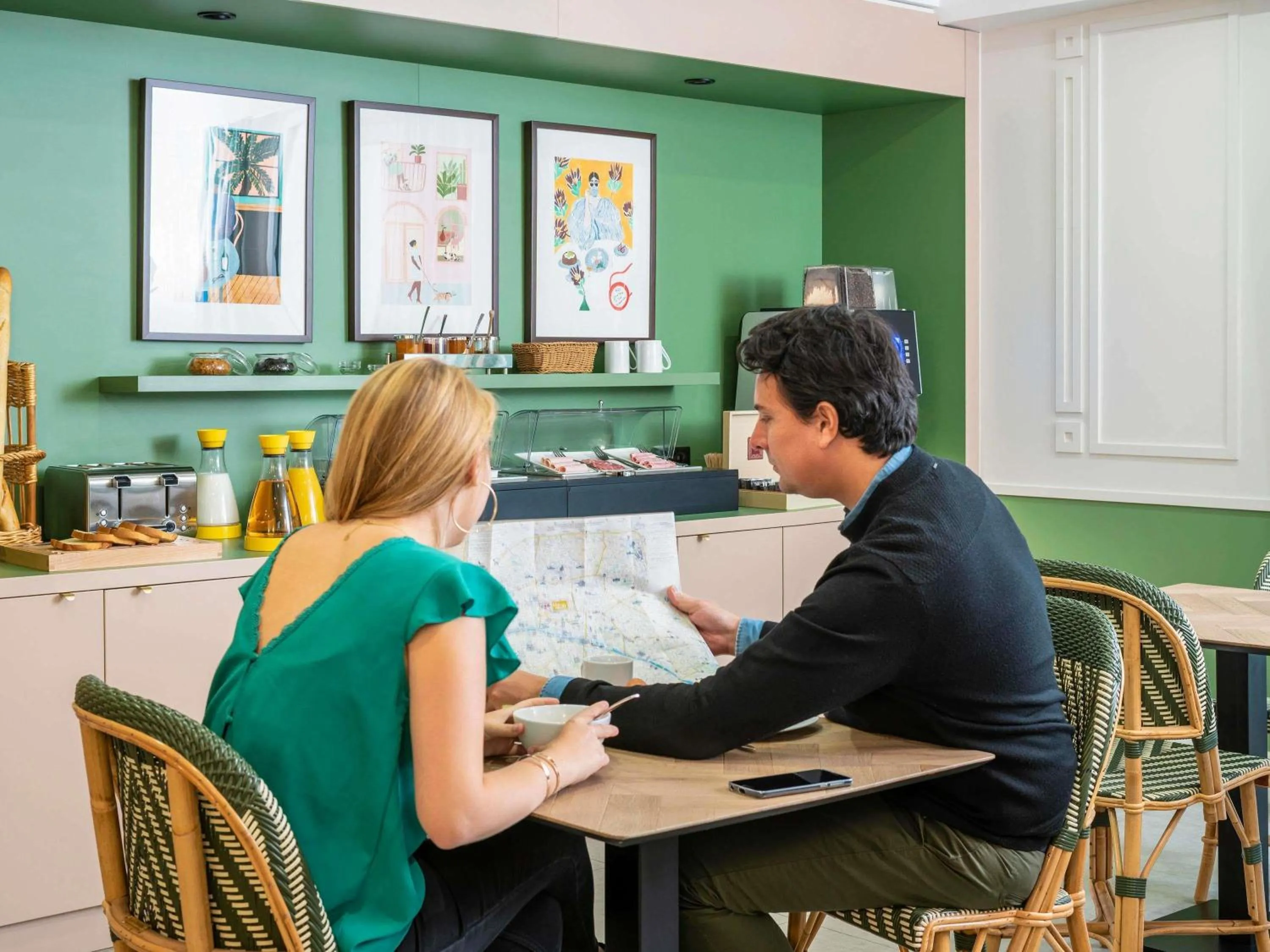 Property building in Aparthotel Adagio Paris Haussmann Champs Elysées