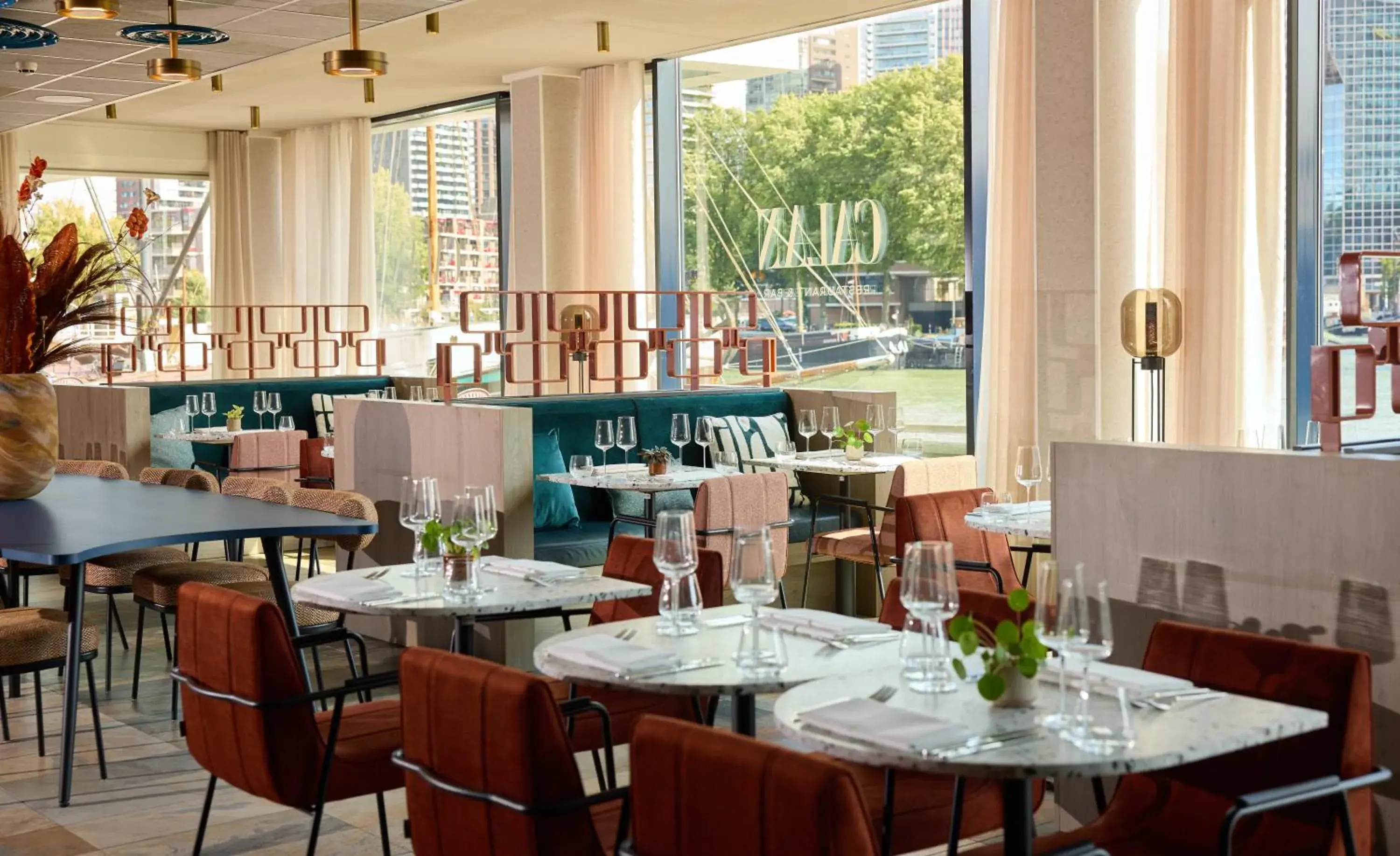Restaurant/places to eat in Haven Hotel Rotterdam, Curio Collection by Hilton Restaurant/places to eat in Haven Hotel Rotterdam, Curio Collection by Hilton