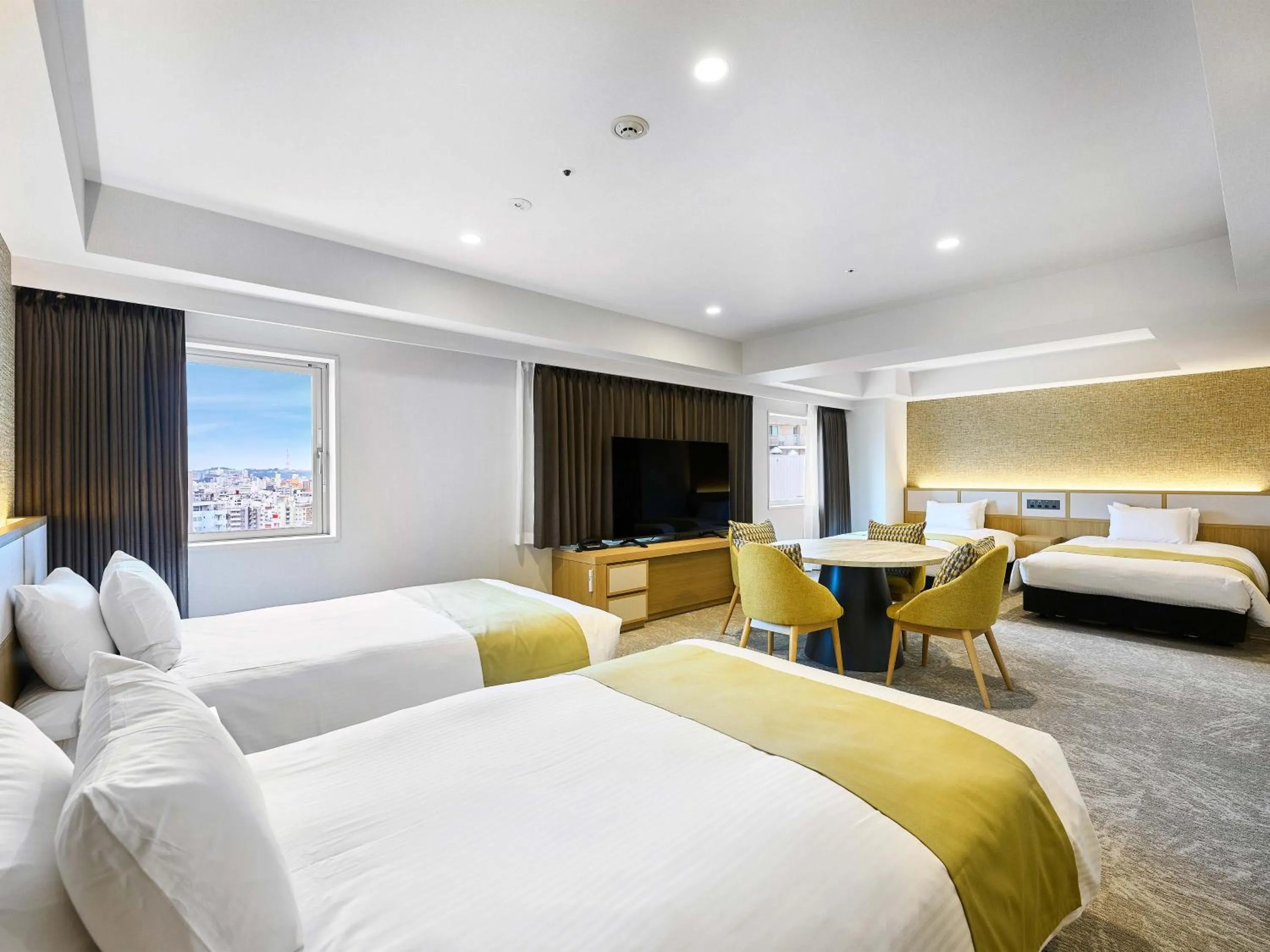 Photo of the whole room, Bed in Daiwa Roynet Hotel Naha Kokusaidori