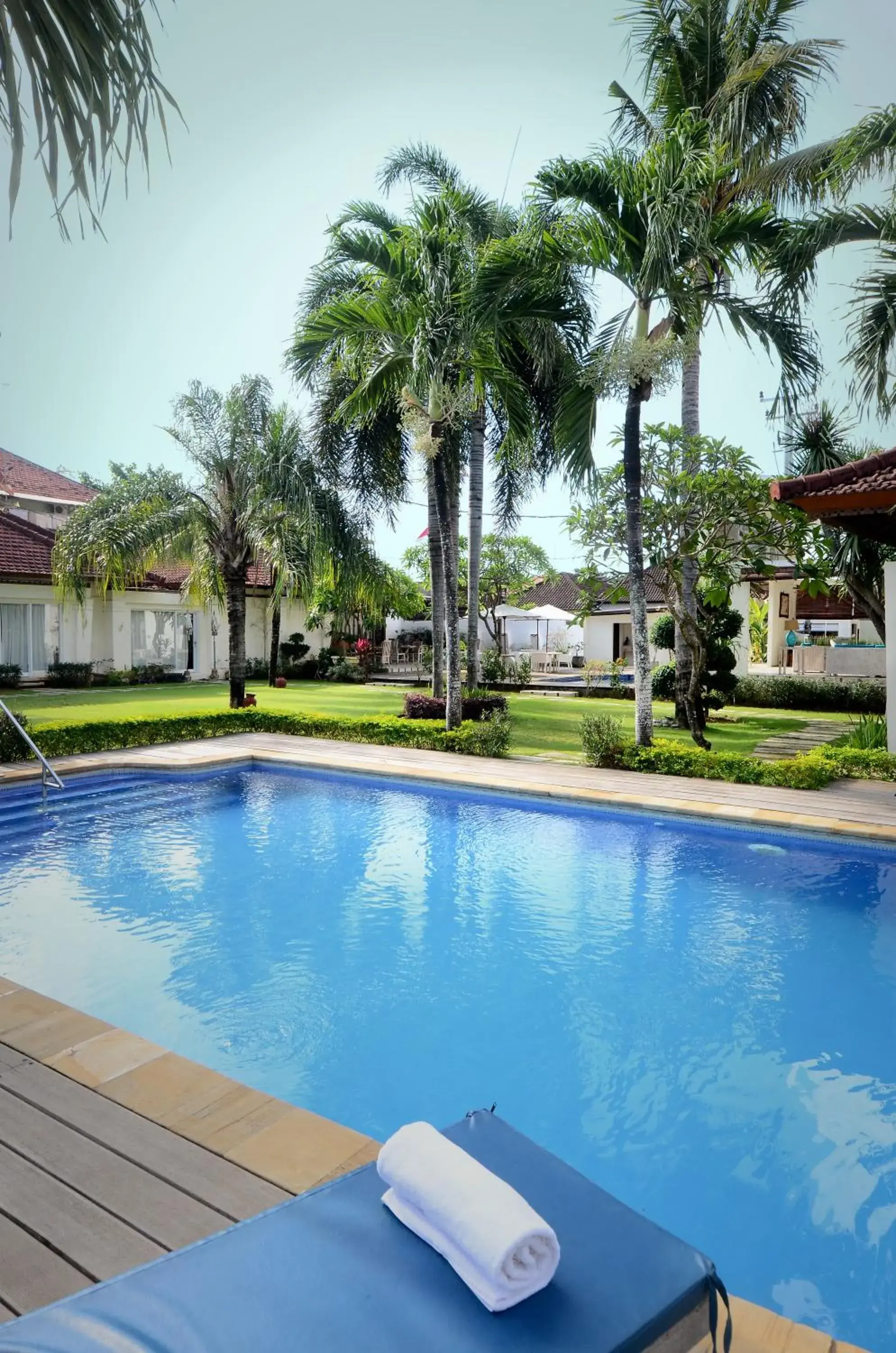 Swimming pool in Bali Breezz Hotel Swimming pool in Bali Breezz Hotel