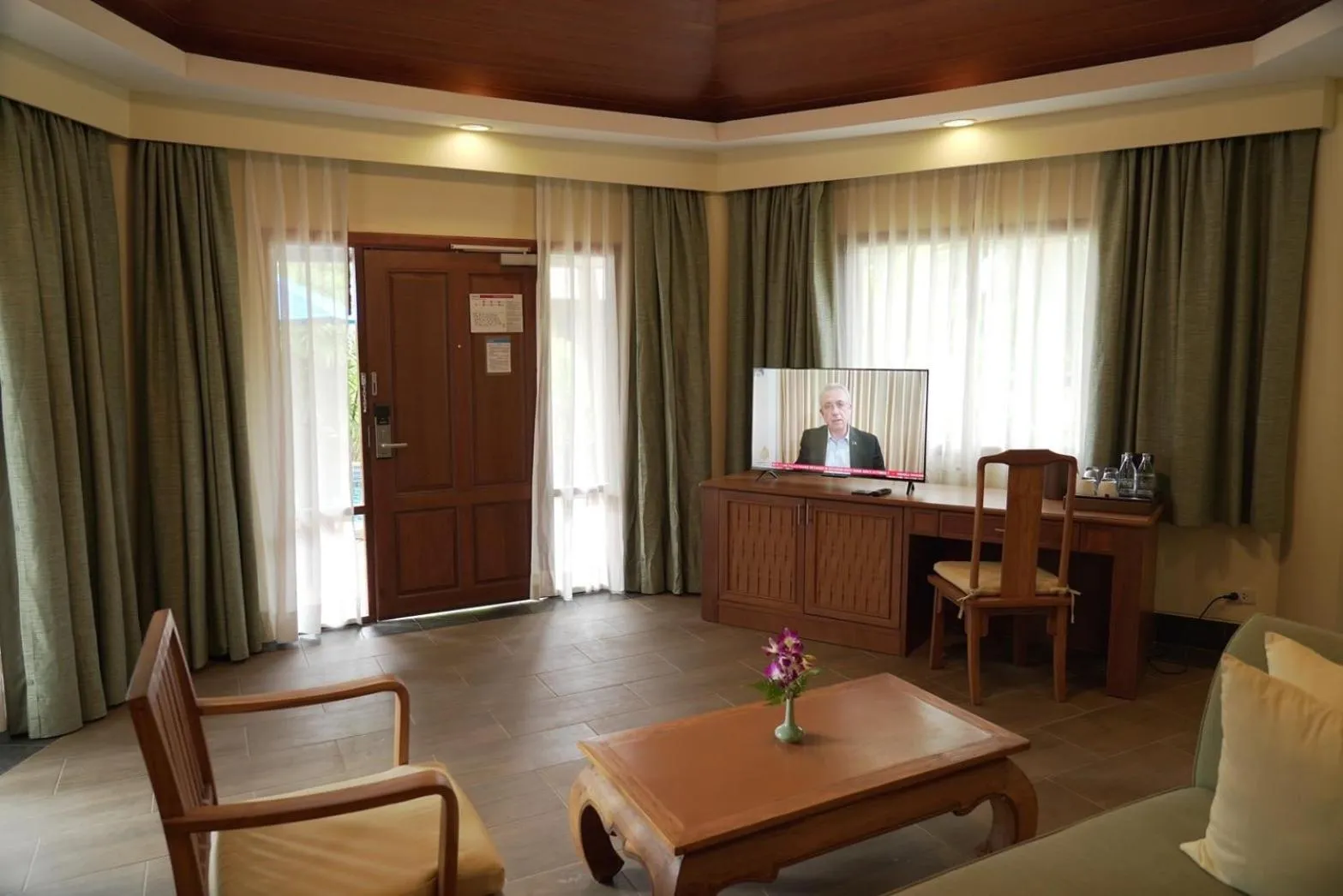 Seating area in Seaview Resort Khao Lak - SHA Plus