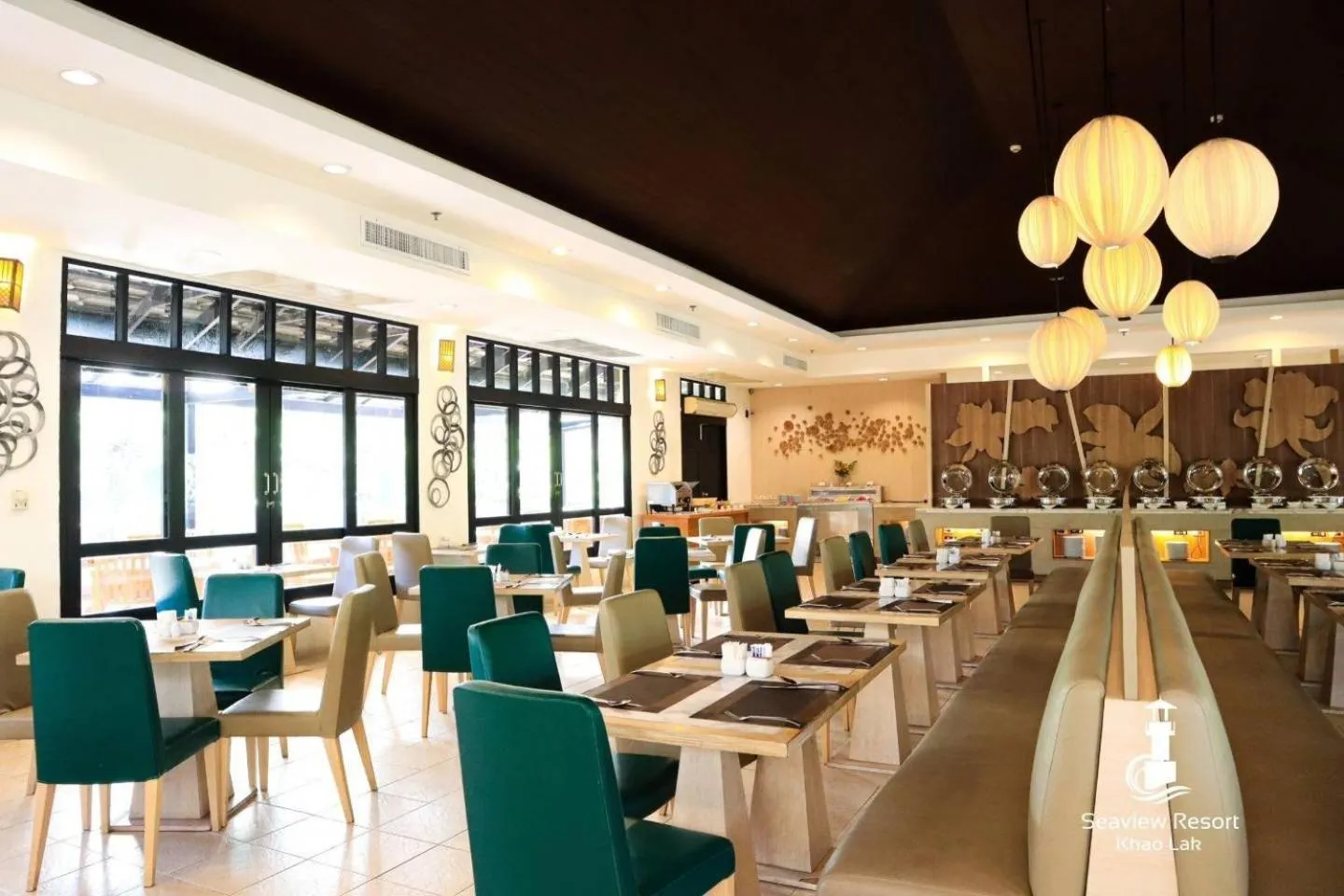 Restaurant/places to eat in Seaview Resort Khao Lak - SHA Plus