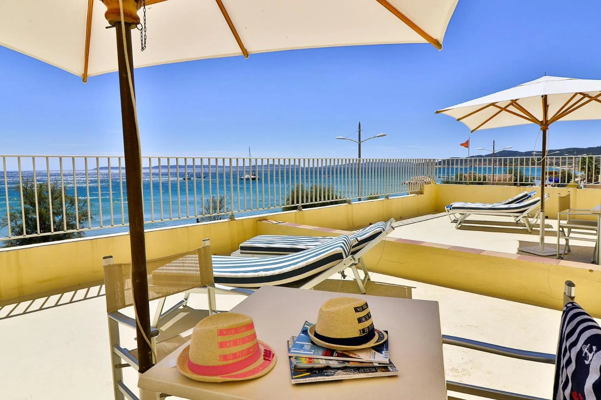 Balcony/Terrace in Hôtel Beau Rivage