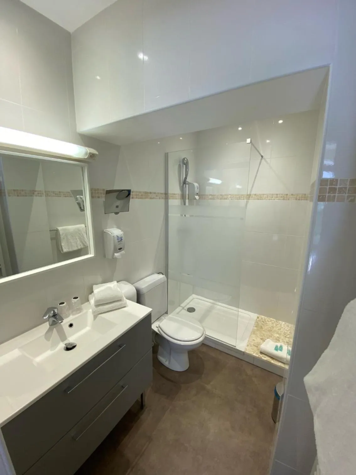 Bathroom in Hôtel Beau Rivage