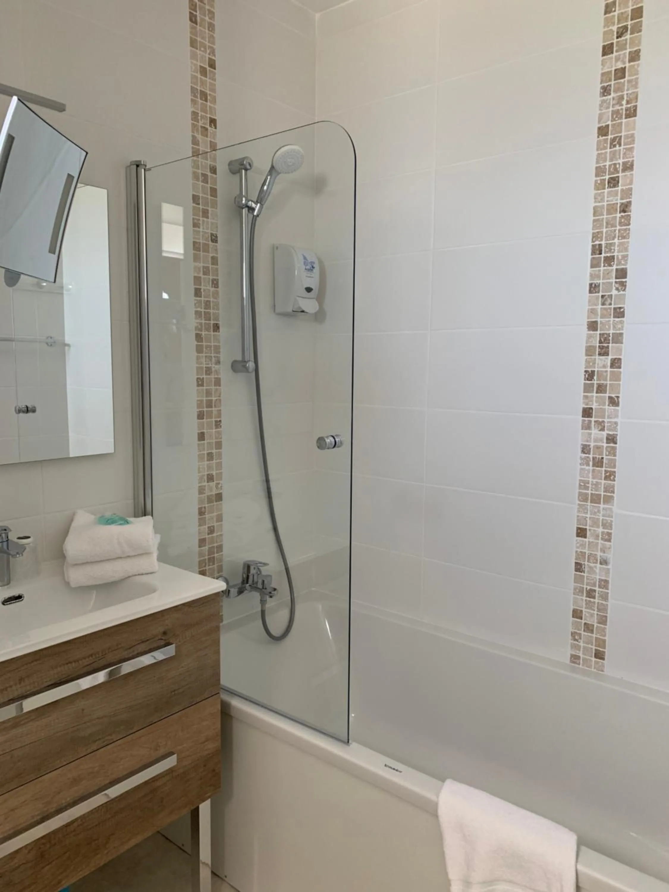 Bathroom in Hôtel Beau Rivage