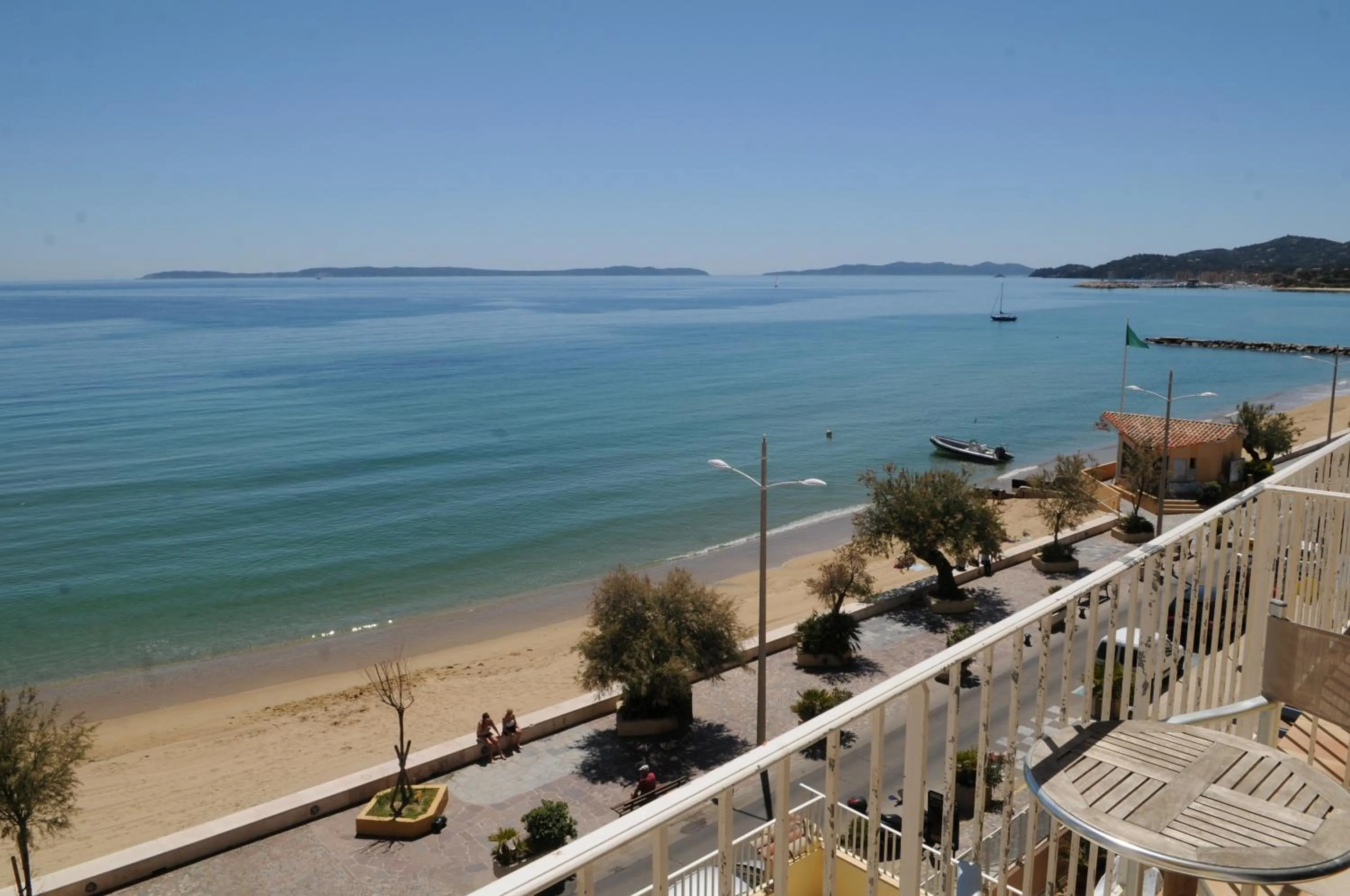 Sea view in Hôtel Beau Rivage