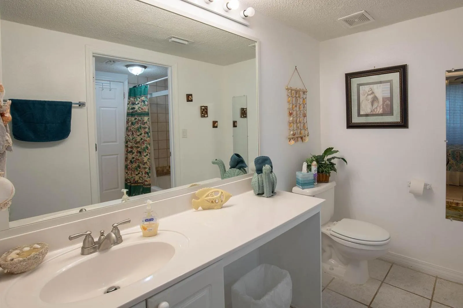 Bathroom in Keeler Island Princess 508