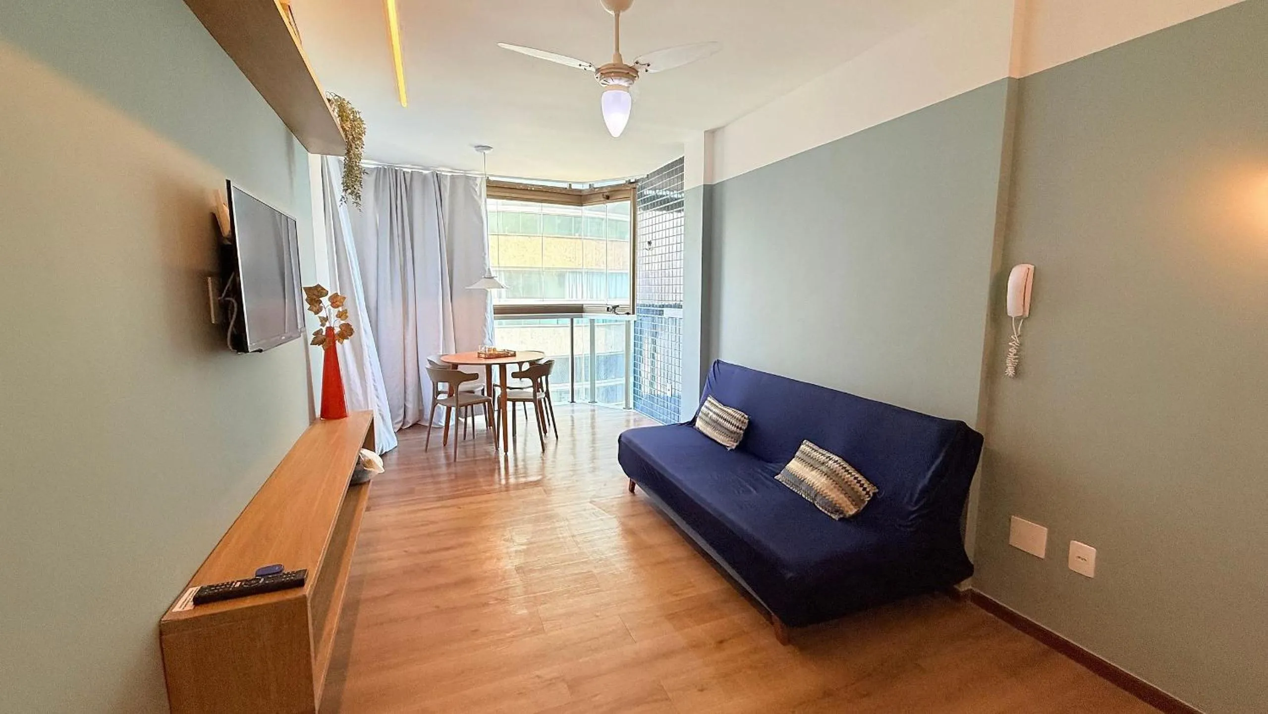 Communal lounge/ TV room in Diamond Beach