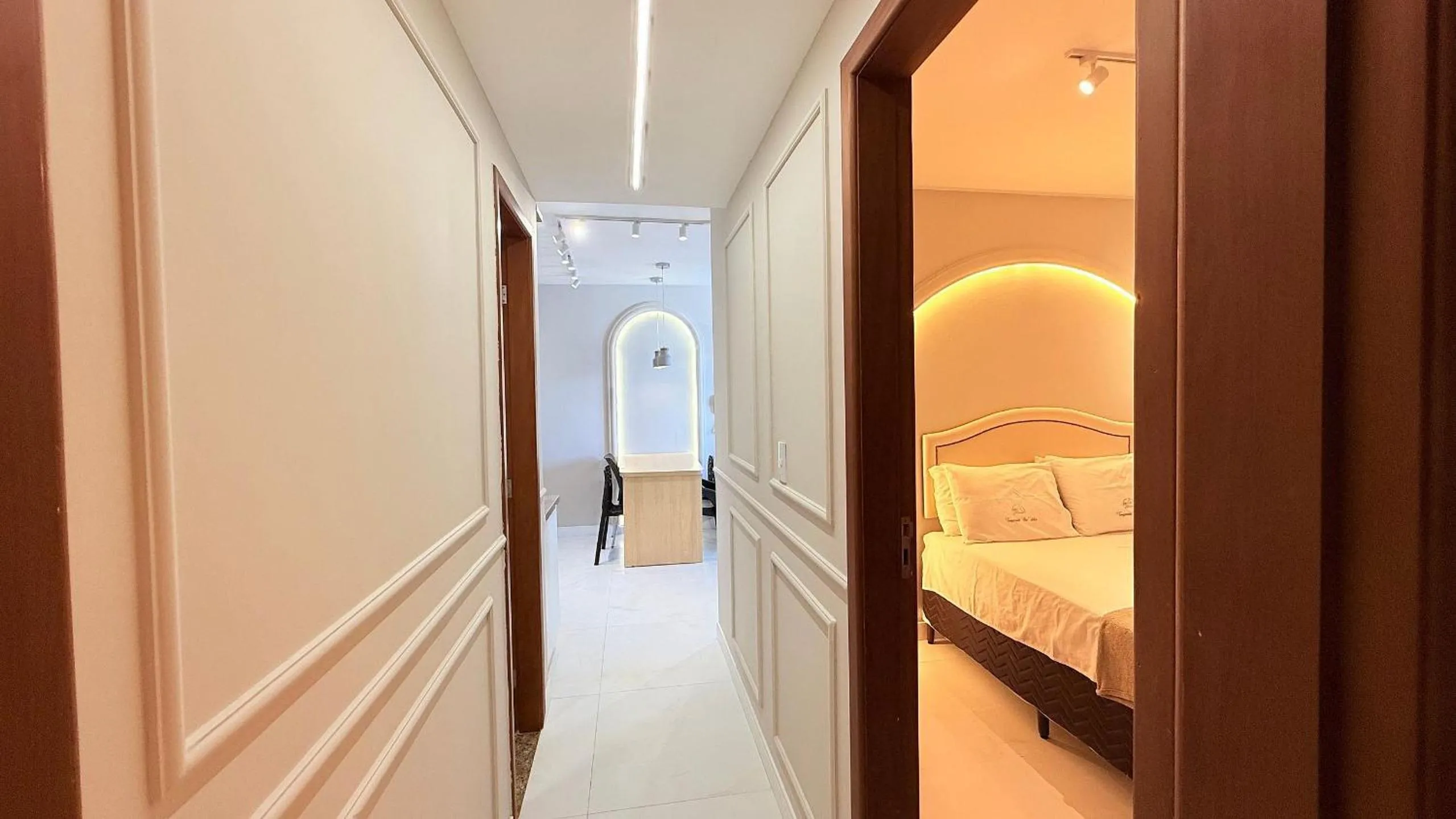 Decorative detail, Bed in Diamond Beach
