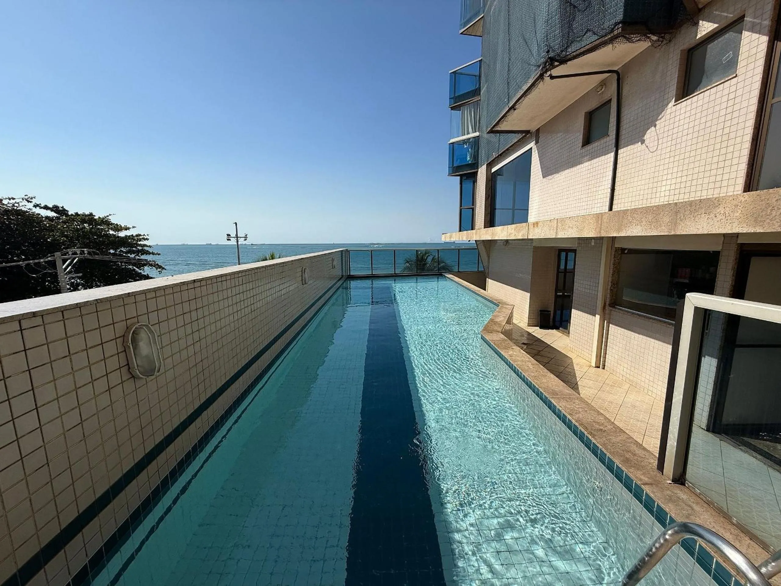 Swimming pool in Diamond Beach