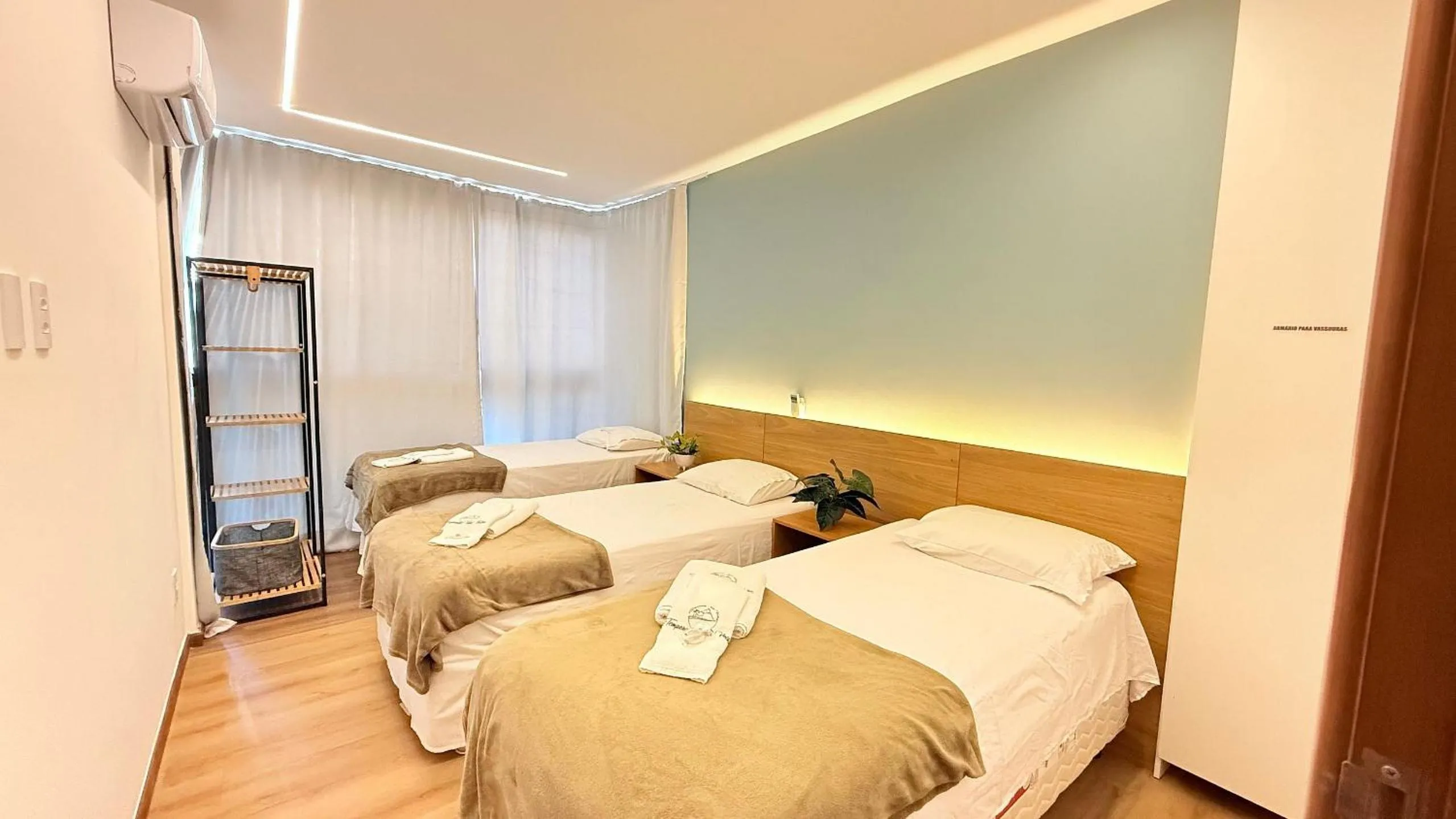 Bed in Diamond Beach