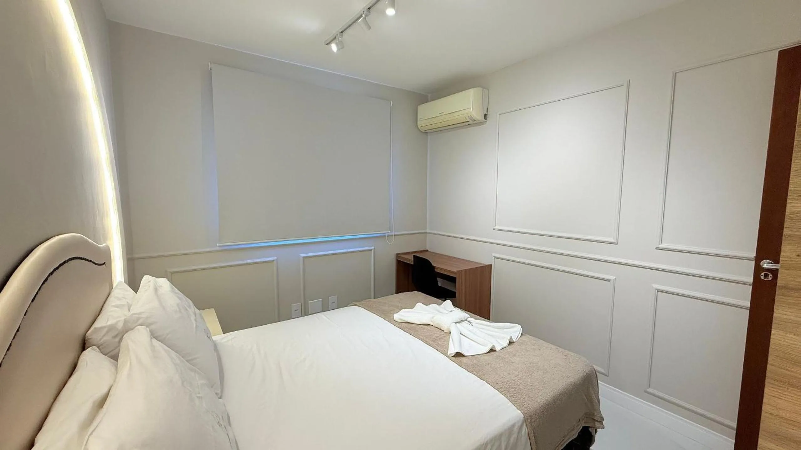 Bedroom, Bed in Diamond Beach