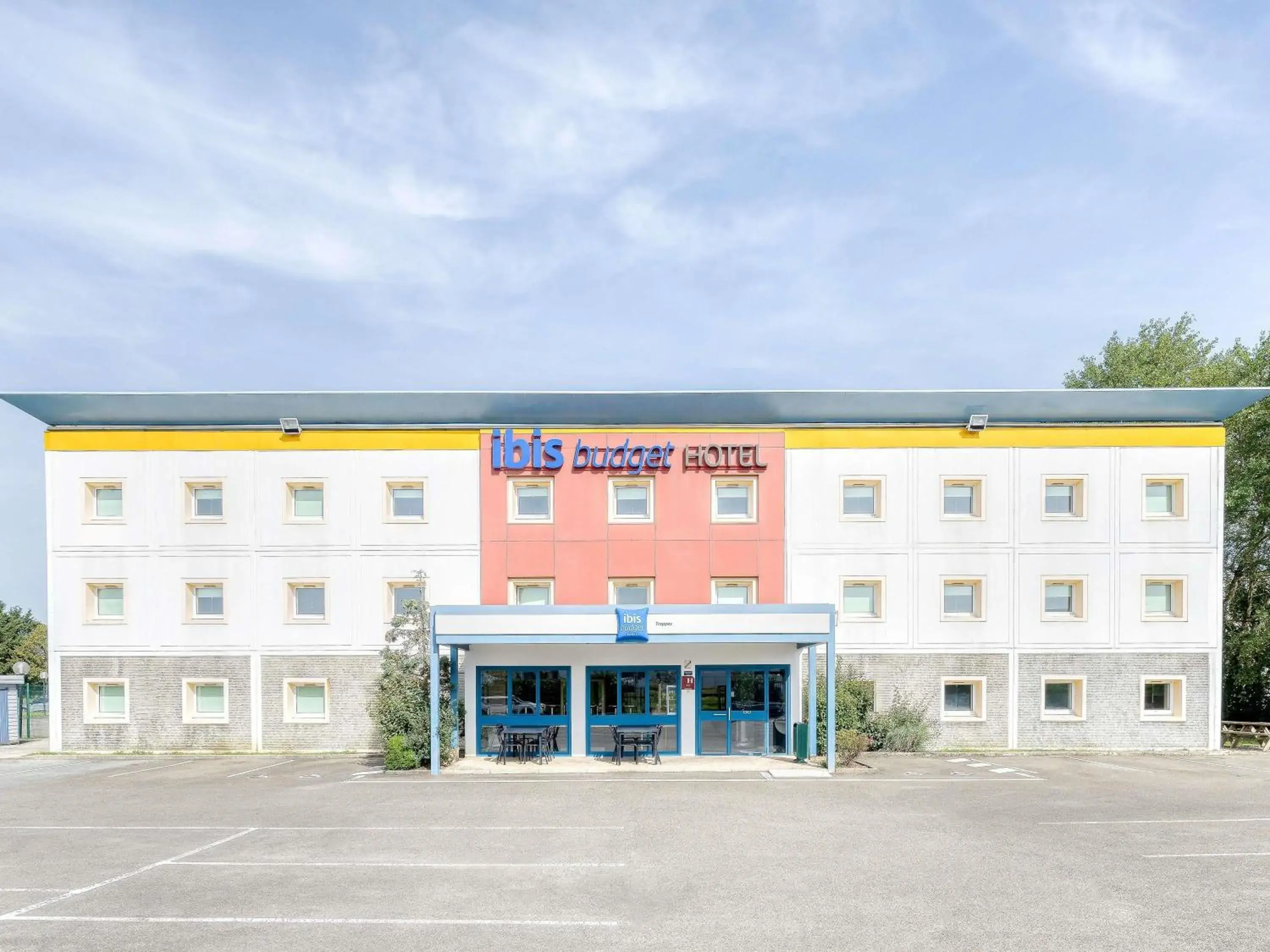Property building in ibis budget Versailles - Trappes Property building in ibis budget Versailles - Trappes