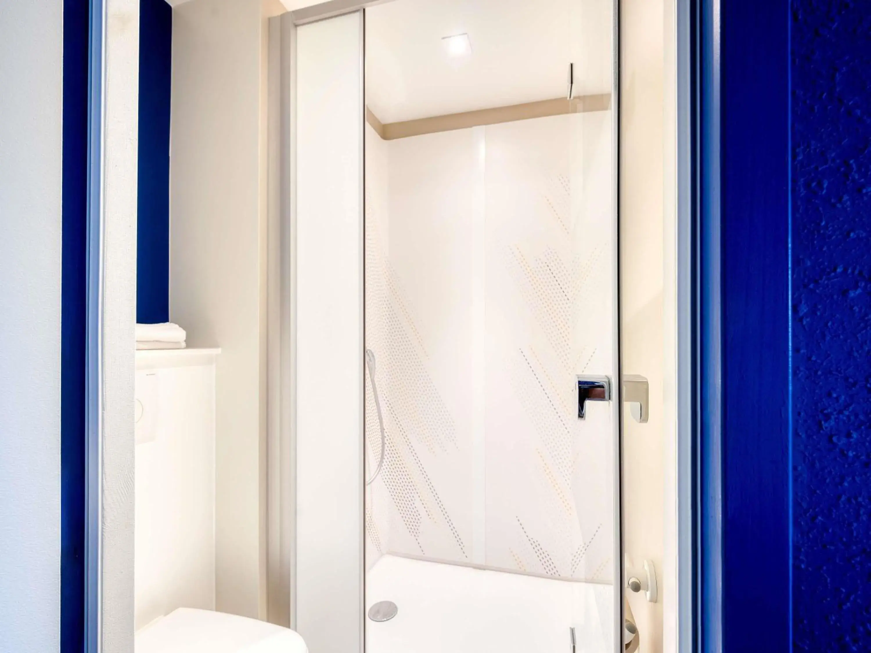 Bedroom in ibis budget Versailles - Trappes Bedroom in ibis budget Versailles - Trappes