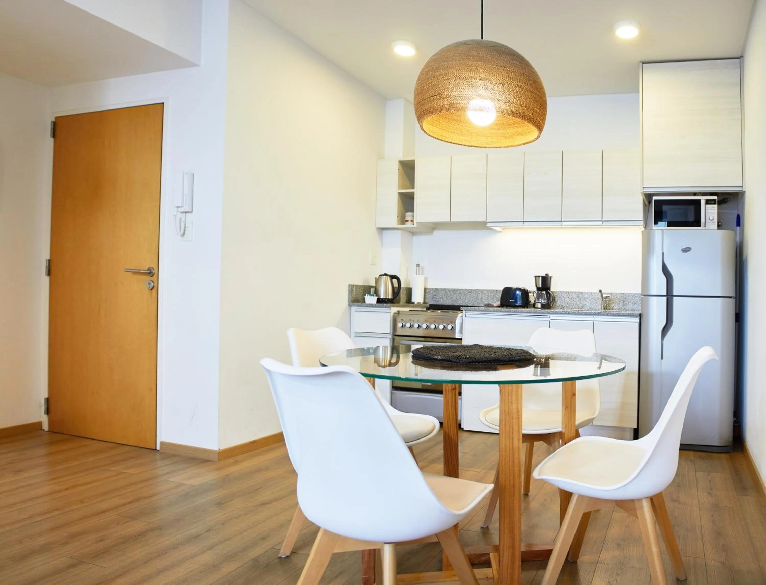 Kitchen or kitchenette in Monroe Suites