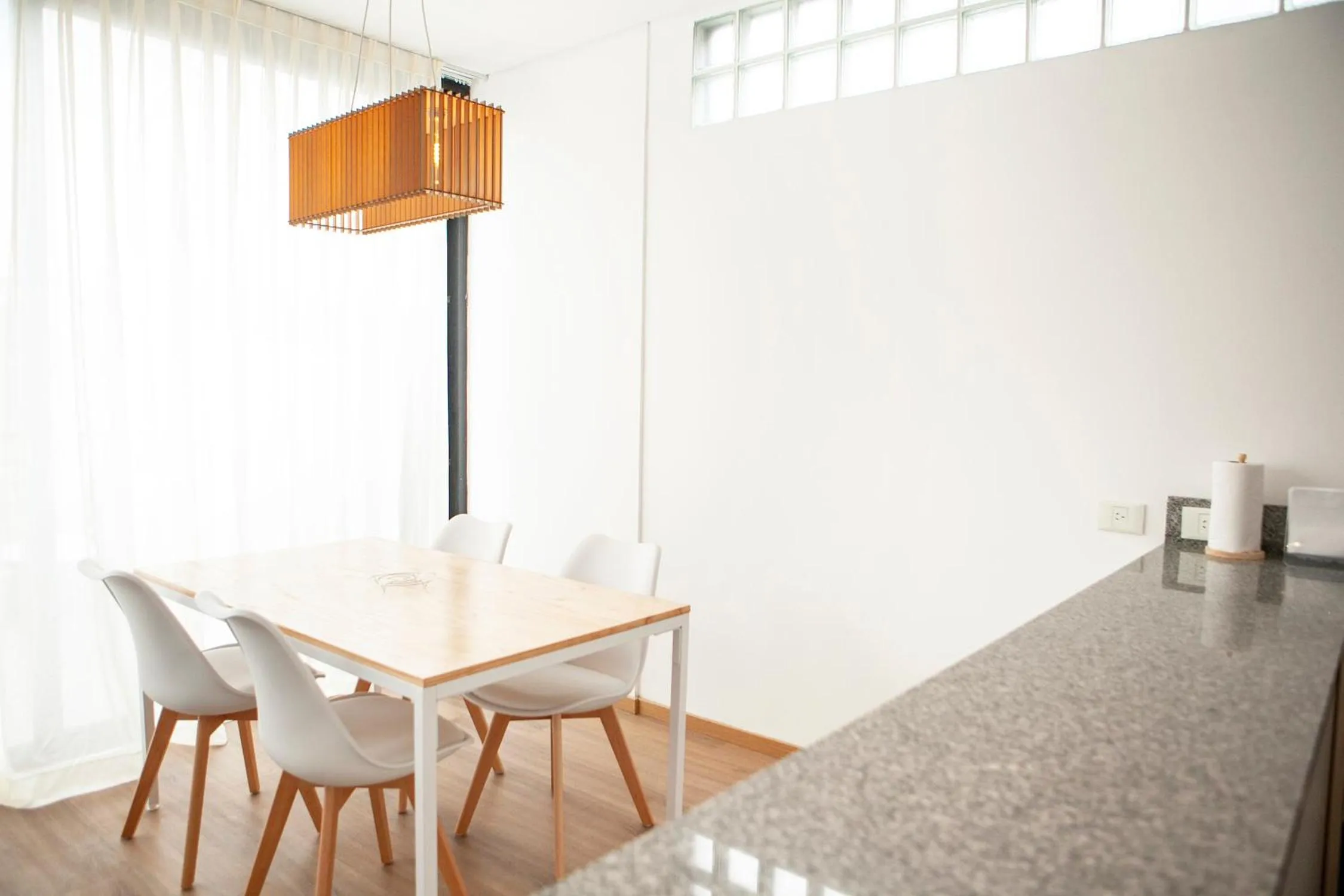 Dining area in Monroe Suites