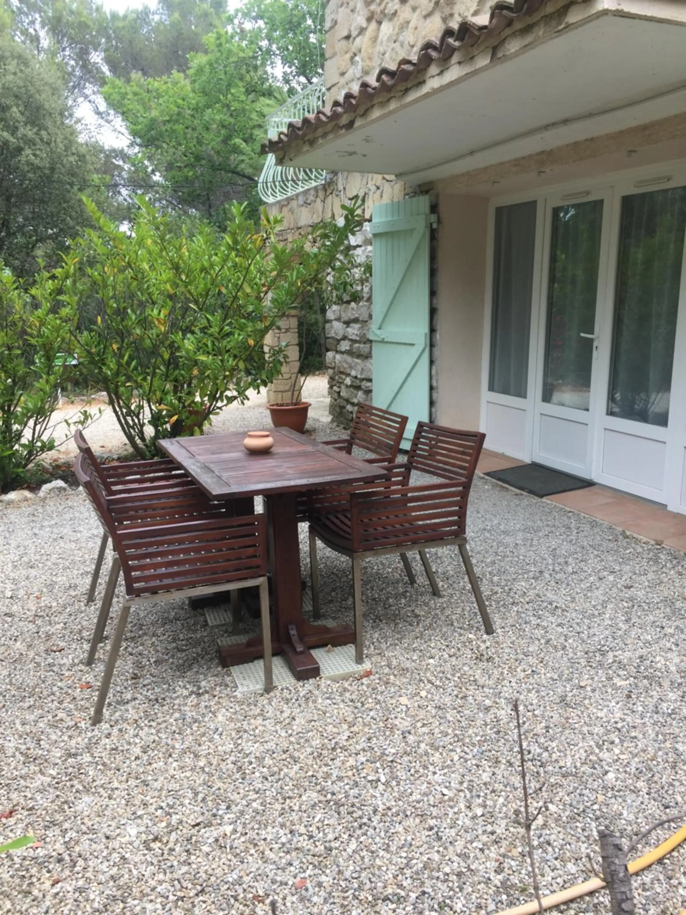 Photo of the whole room in Le Mas des Chênes