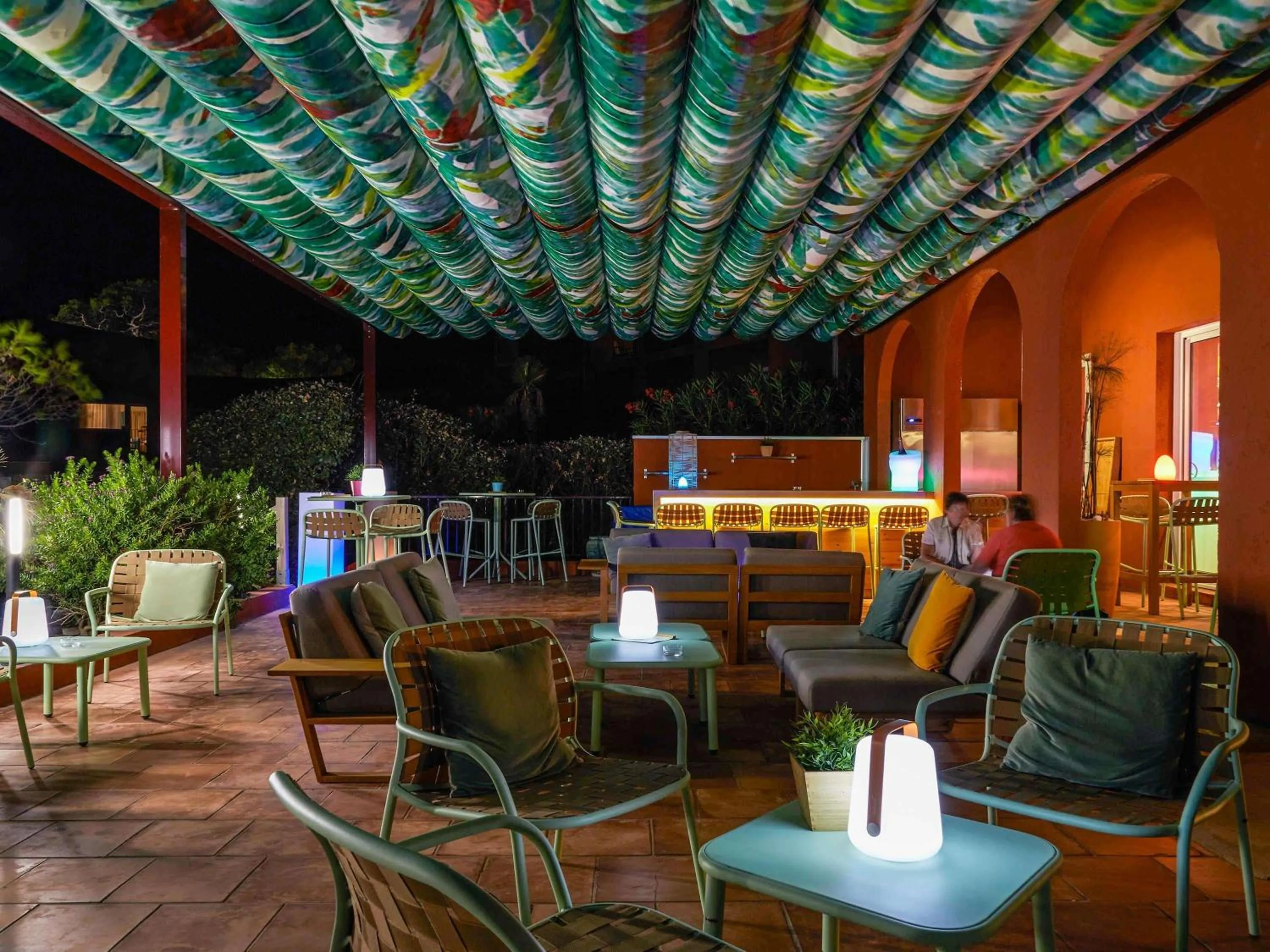 Restaurant/places to eat in ibis Thalassa Hyeres Plage