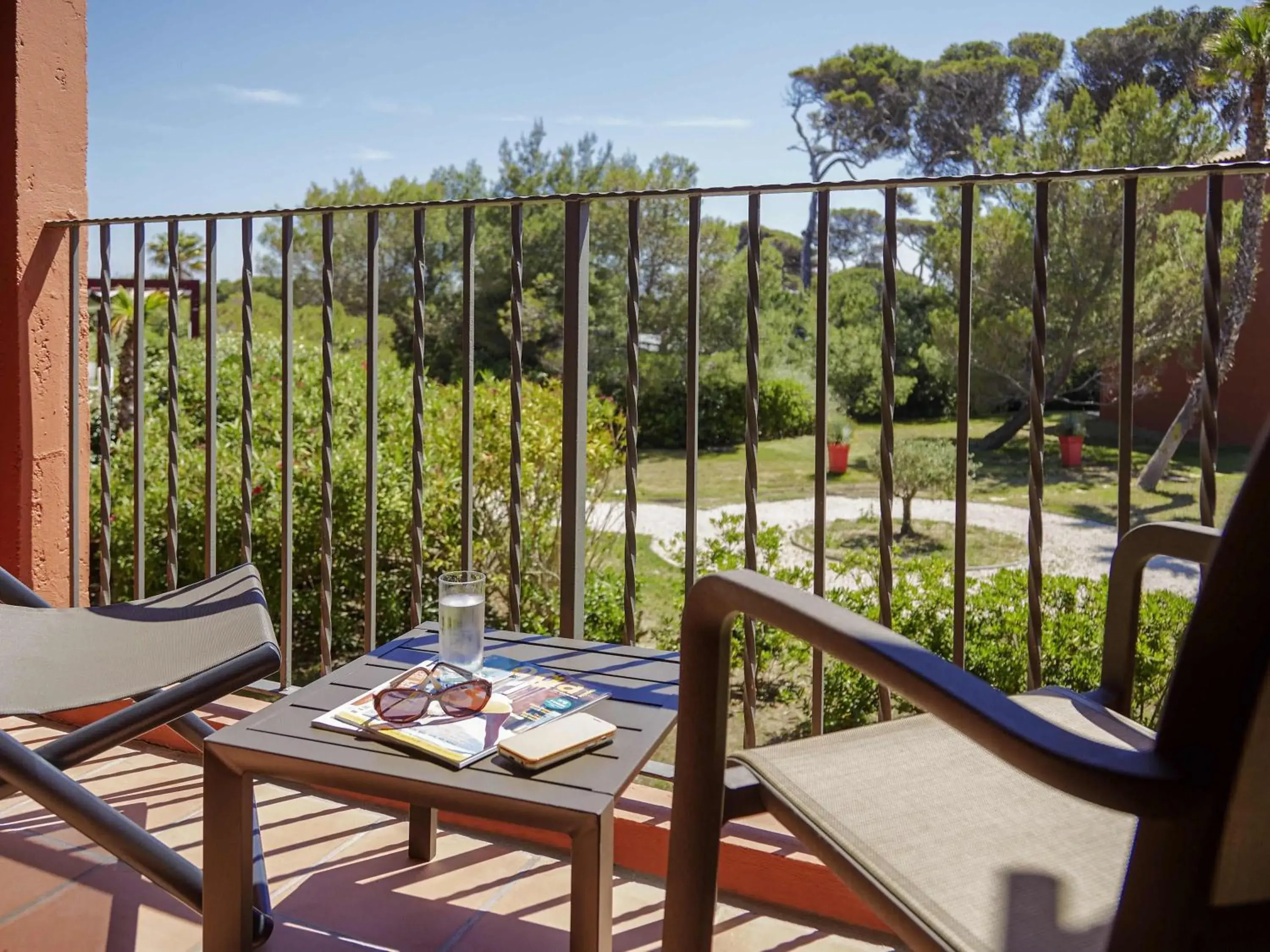 Bedroom in ibis Thalassa Hyeres Plage Bedroom in ibis Thalassa Hyeres Plage