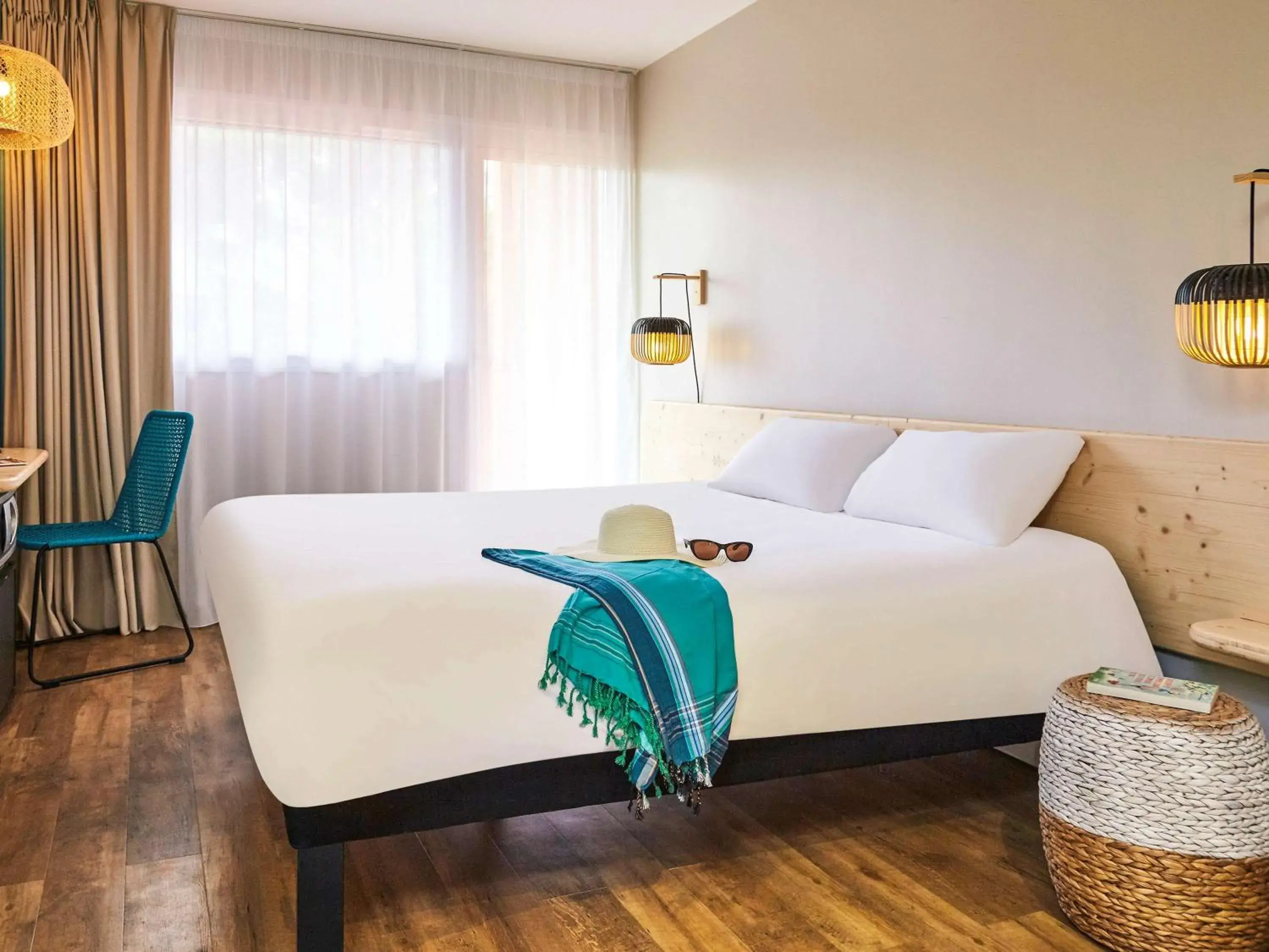 Photo of the whole room, Bed in ibis Thalassa Hyeres Plage Photo of the whole room, Bed in ibis Thalassa Hyeres Plage