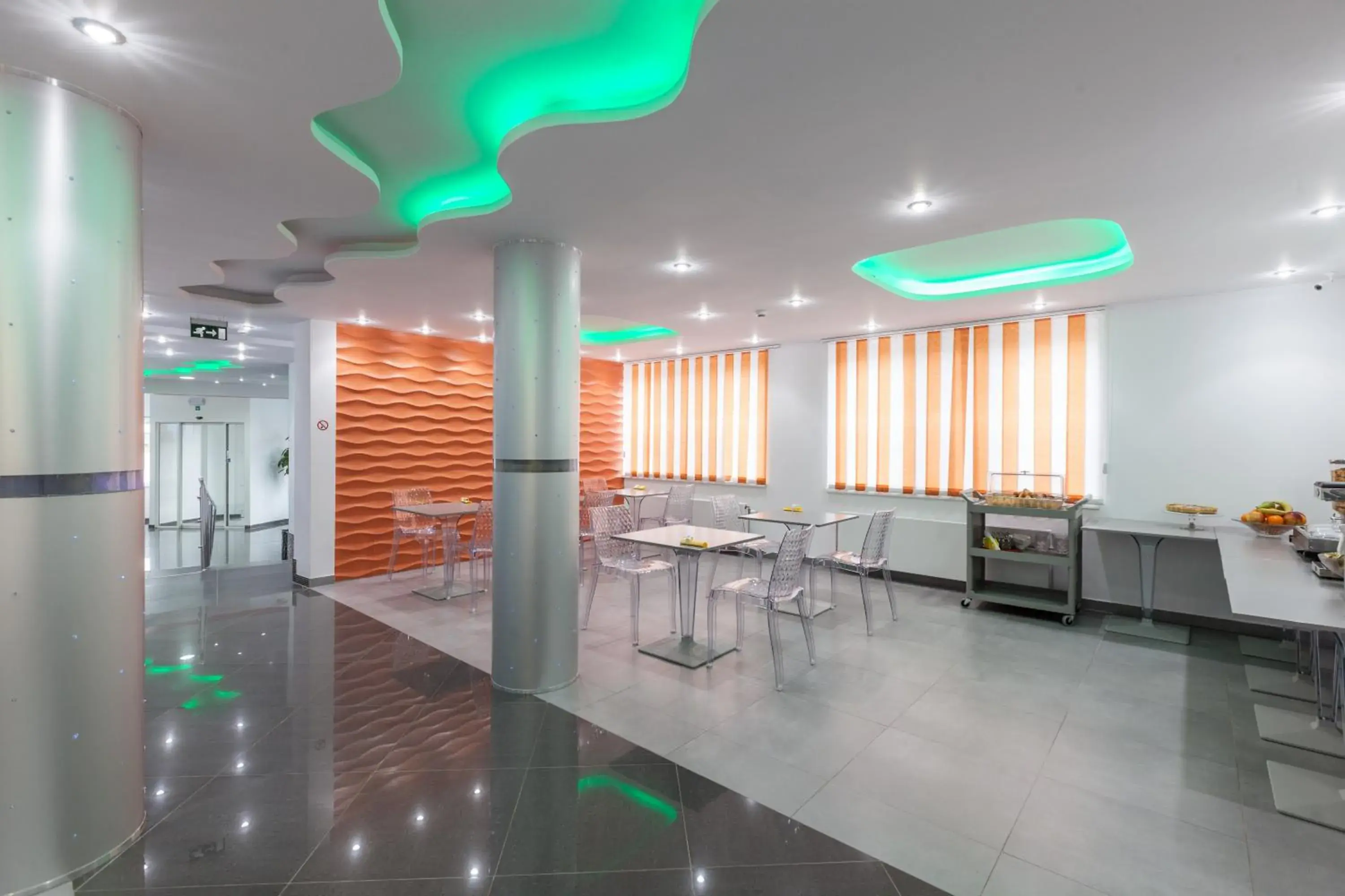 Restaurant/places to eat in Hotel Phenix Restaurant/places to eat in Hotel Phenix