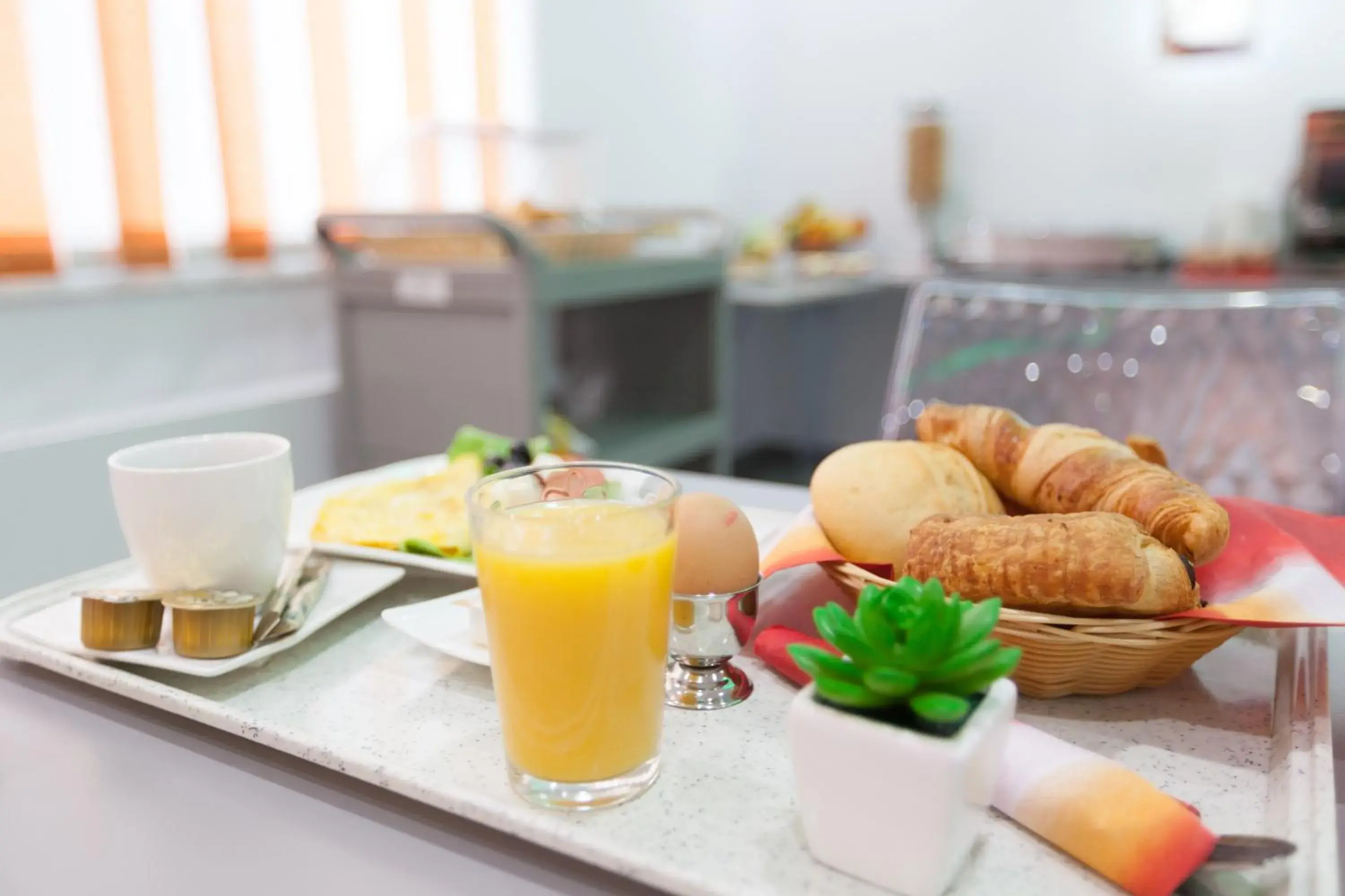 Restaurant/places to eat in Hotel Phenix Restaurant/places to eat in Hotel Phenix