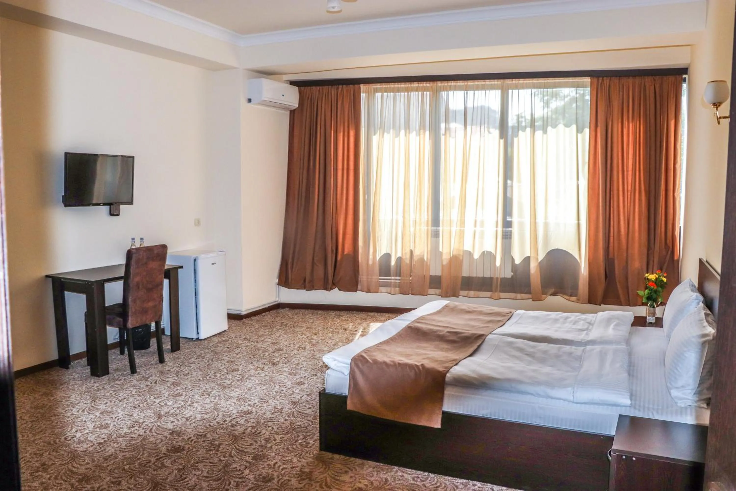 TV and multimedia in Yerevan Centre Hotel