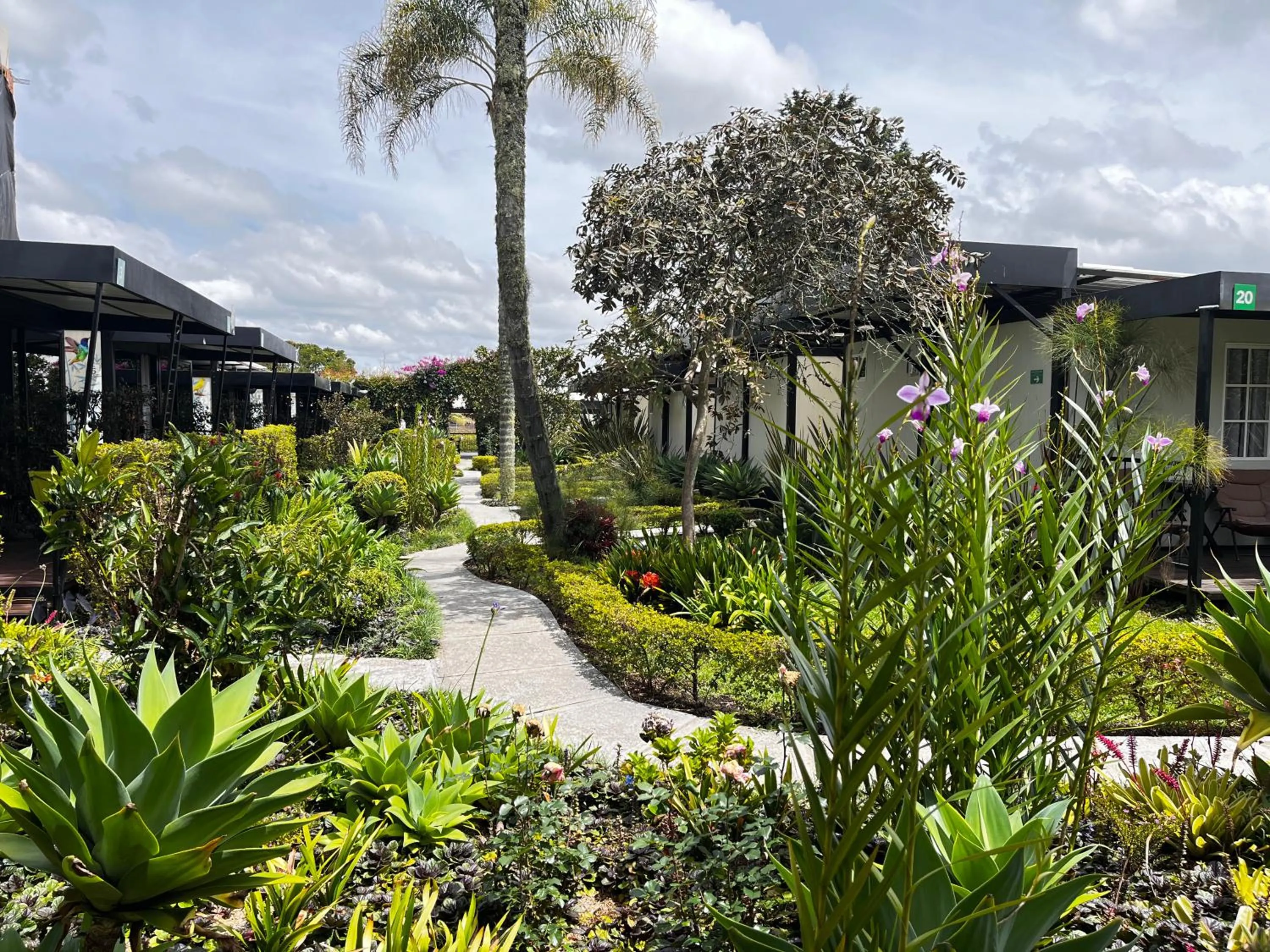 Garden in Hotel & Golf Isak Aeropuerto