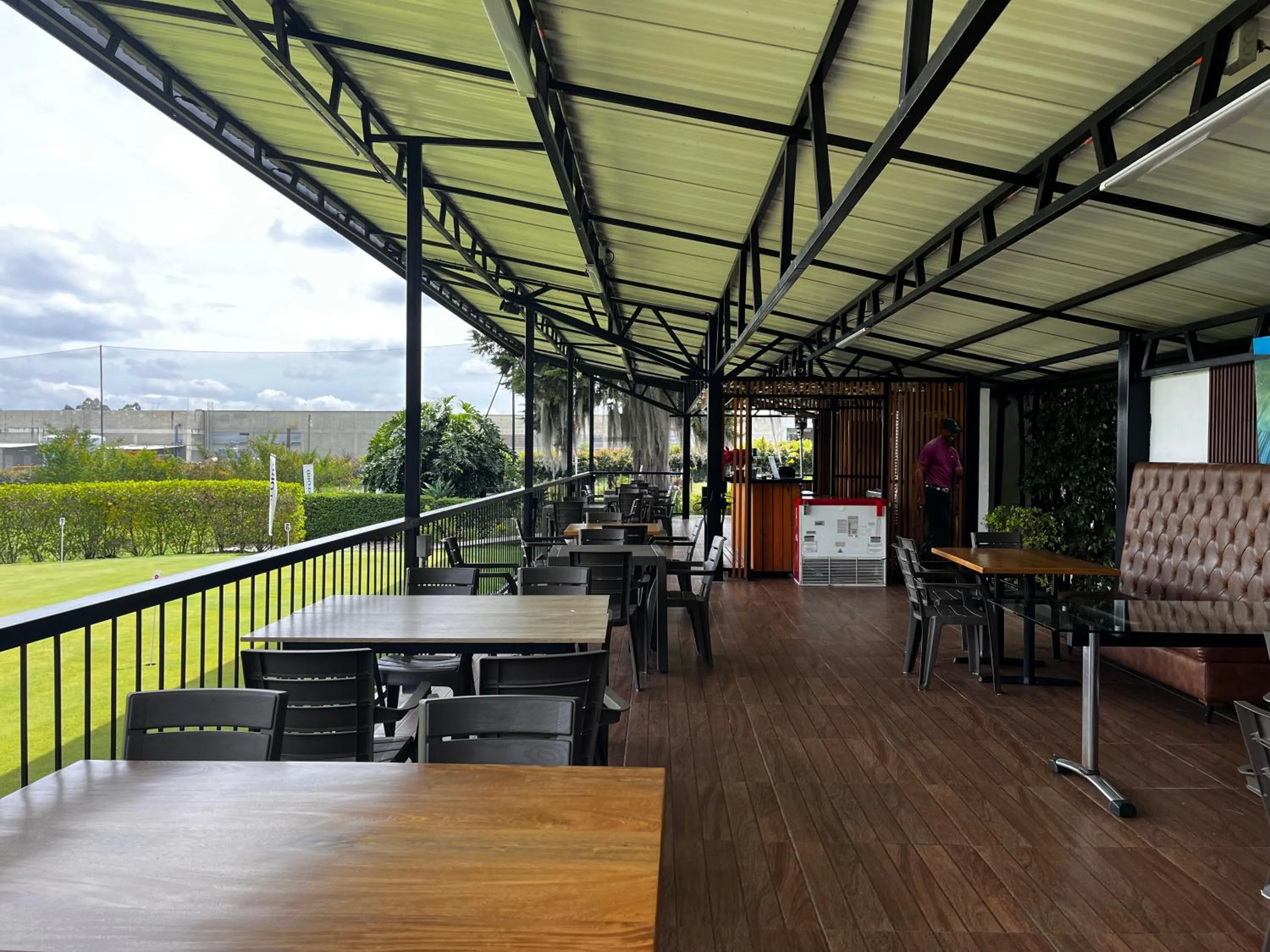 Restaurant/places to eat in Hotel & Golf Isak Aeropuerto