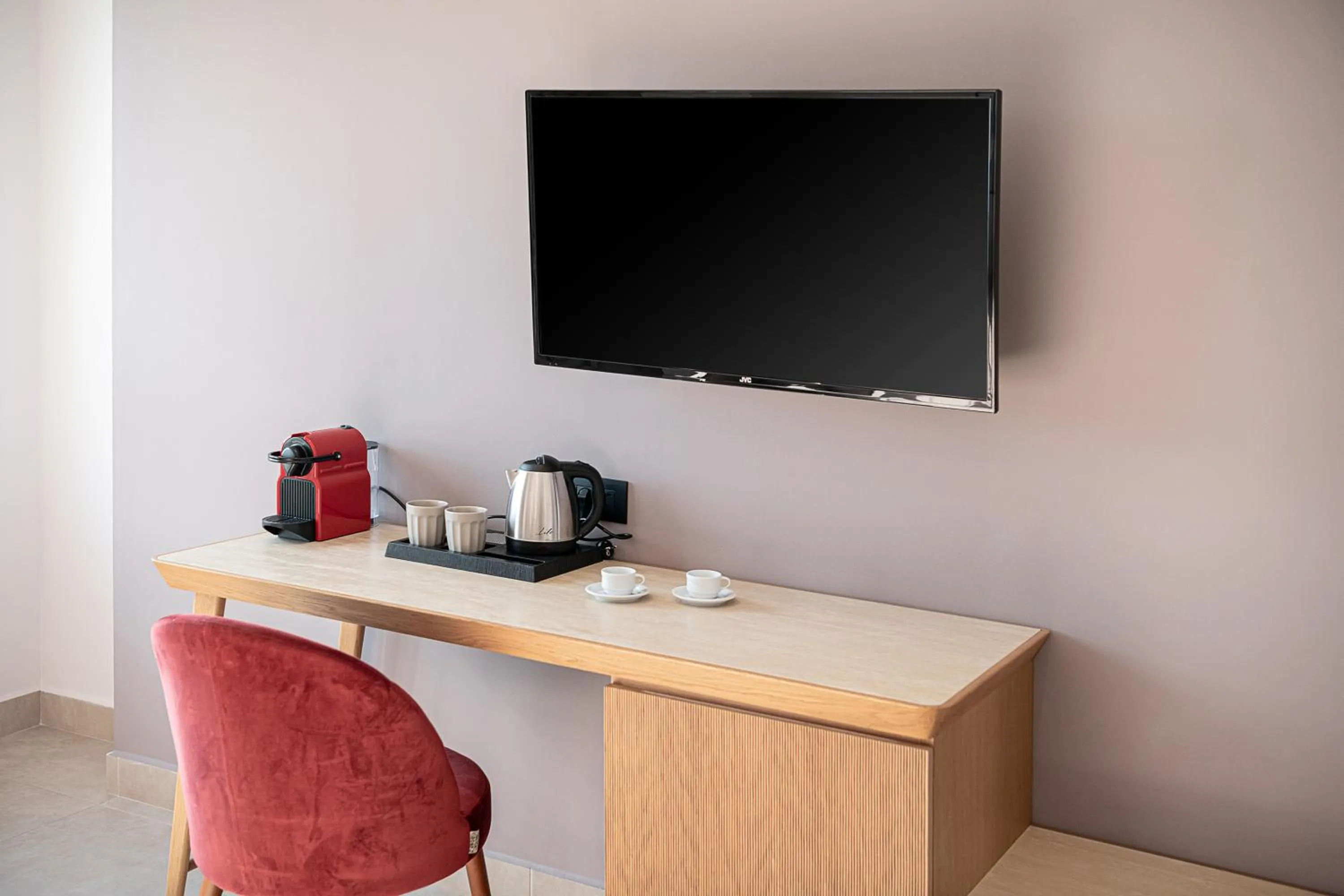 Coffee/tea facilities in M City Hotel