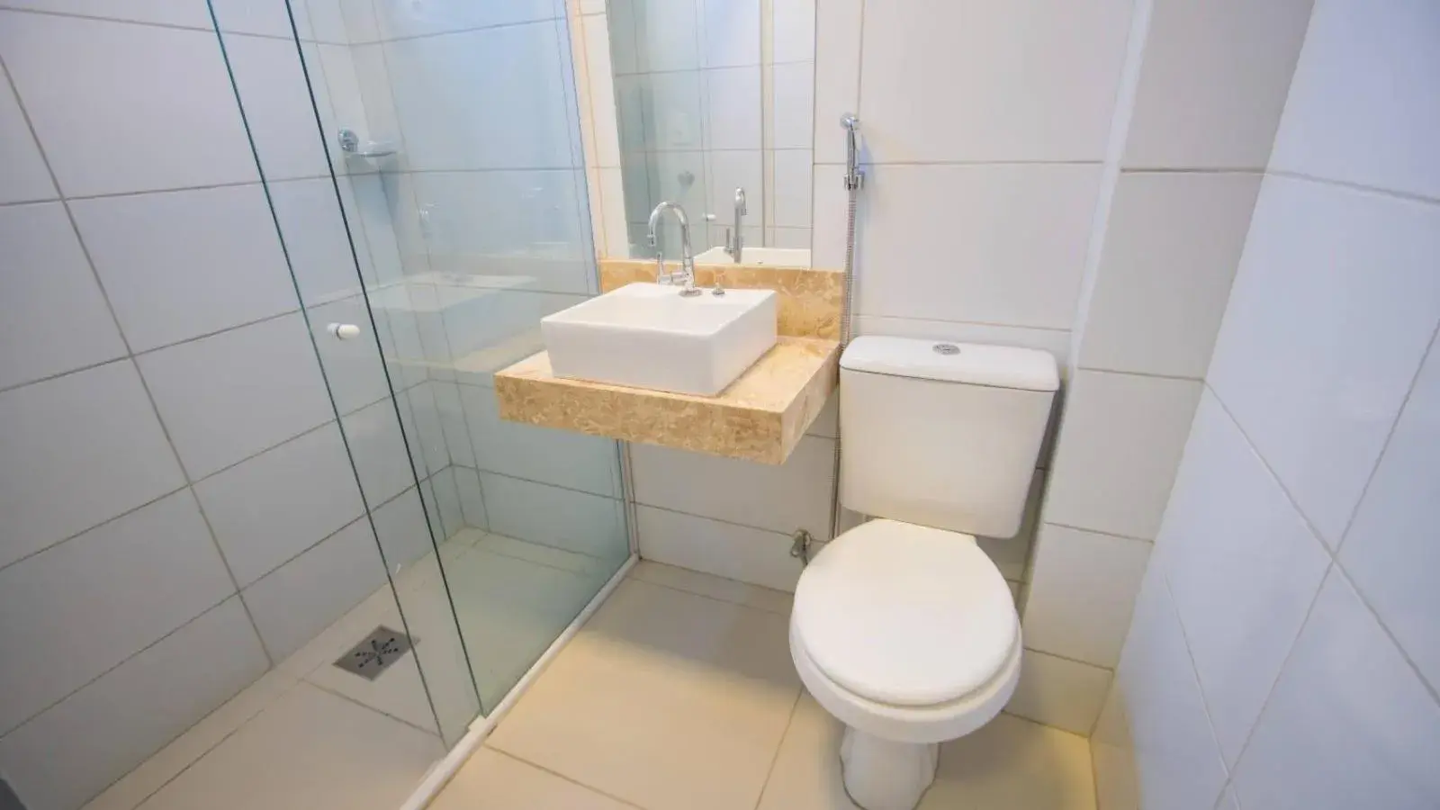 Quadruple Room with four single beds - single occupancy in Nordeste Palace Hotel - Fortaleza Quadruple Room with four single beds - single occupancy in Nordeste Palace Hotel - Fortaleza