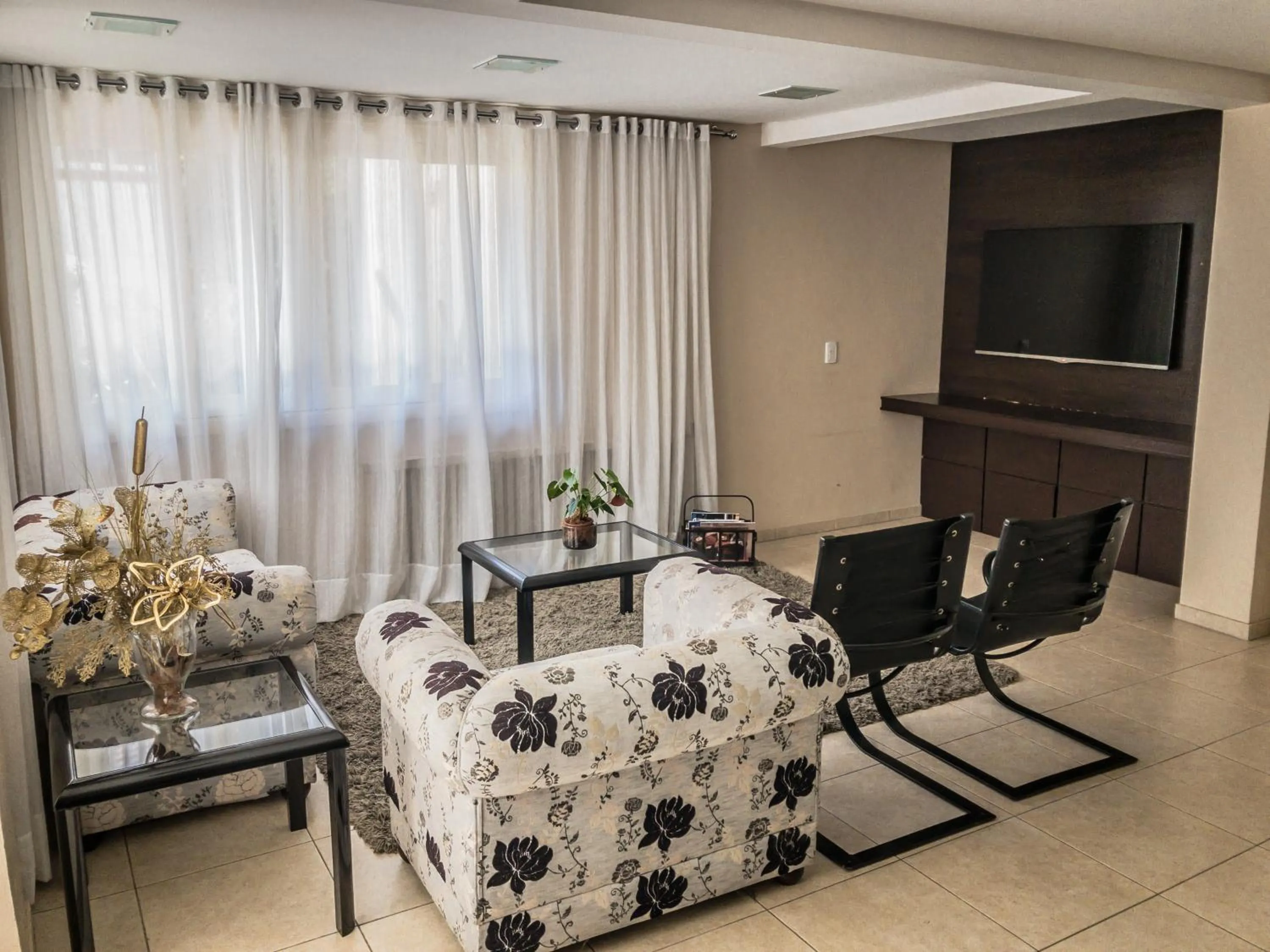 Communal lounge/ TV room in Pousada Serrana