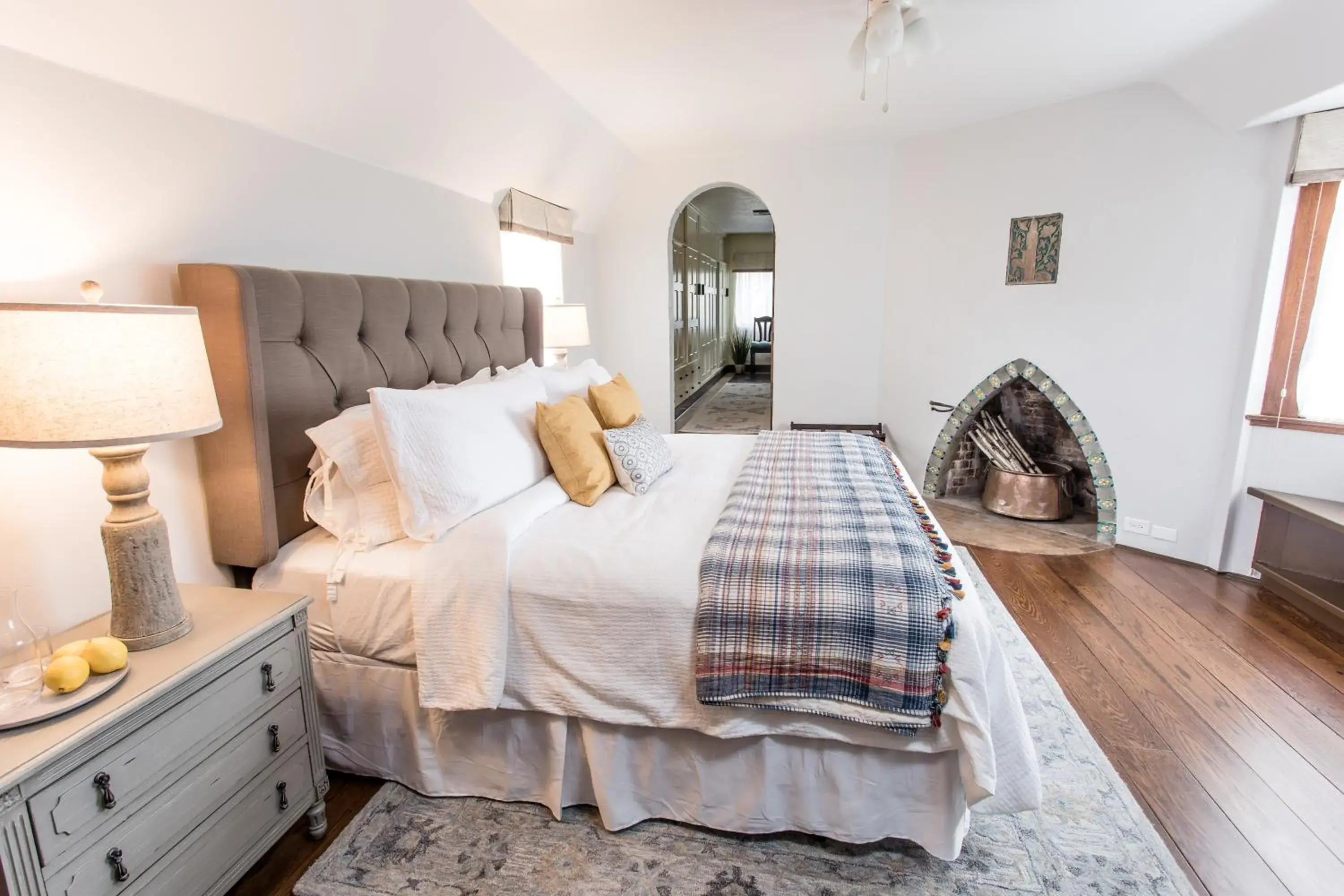 Japanese Maple Suite in Hummingbird Estate Japanese Maple Suite in Hummingbird Estate