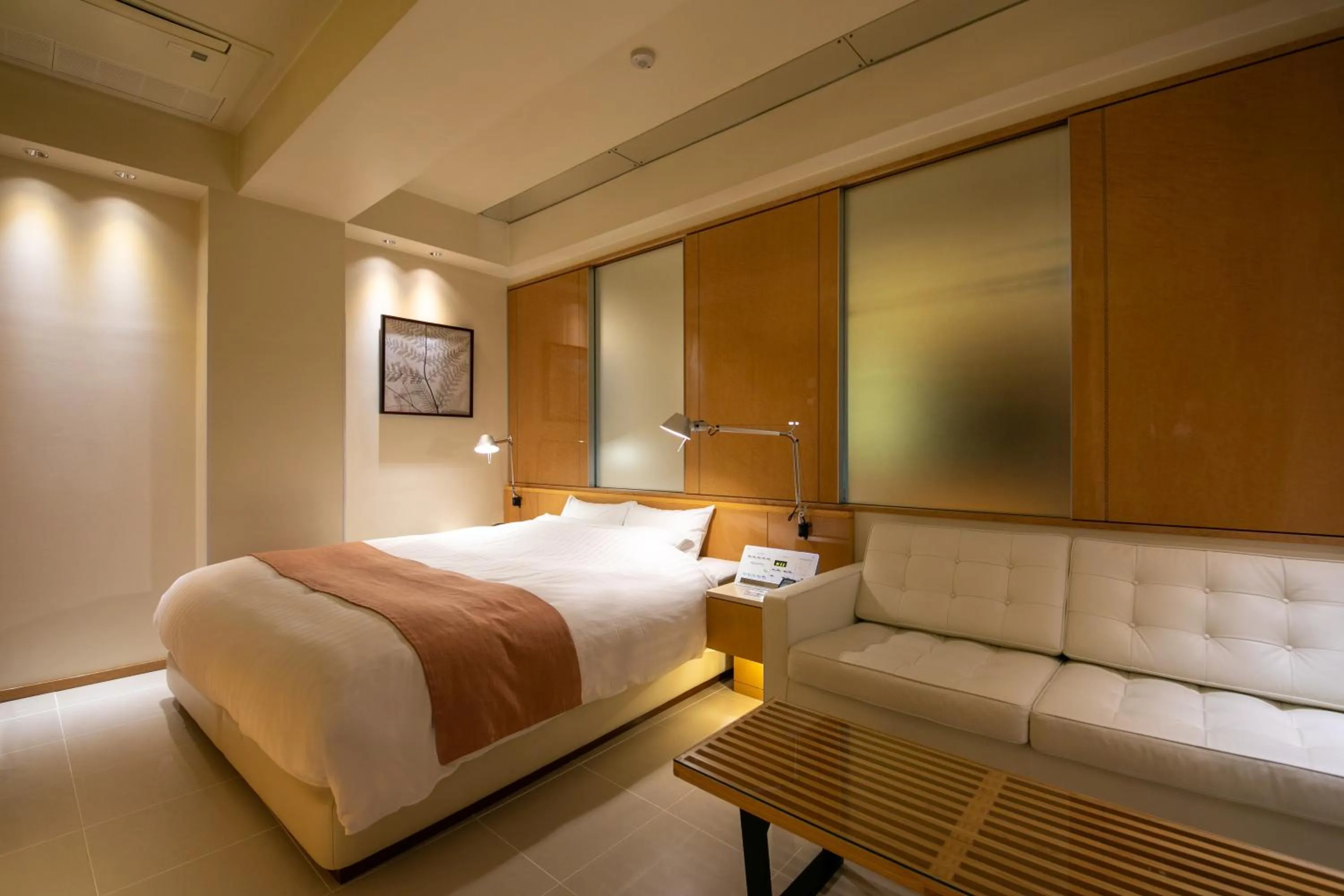 Photo of the whole room, Bed in HOTEL APERTO (Adult Only)