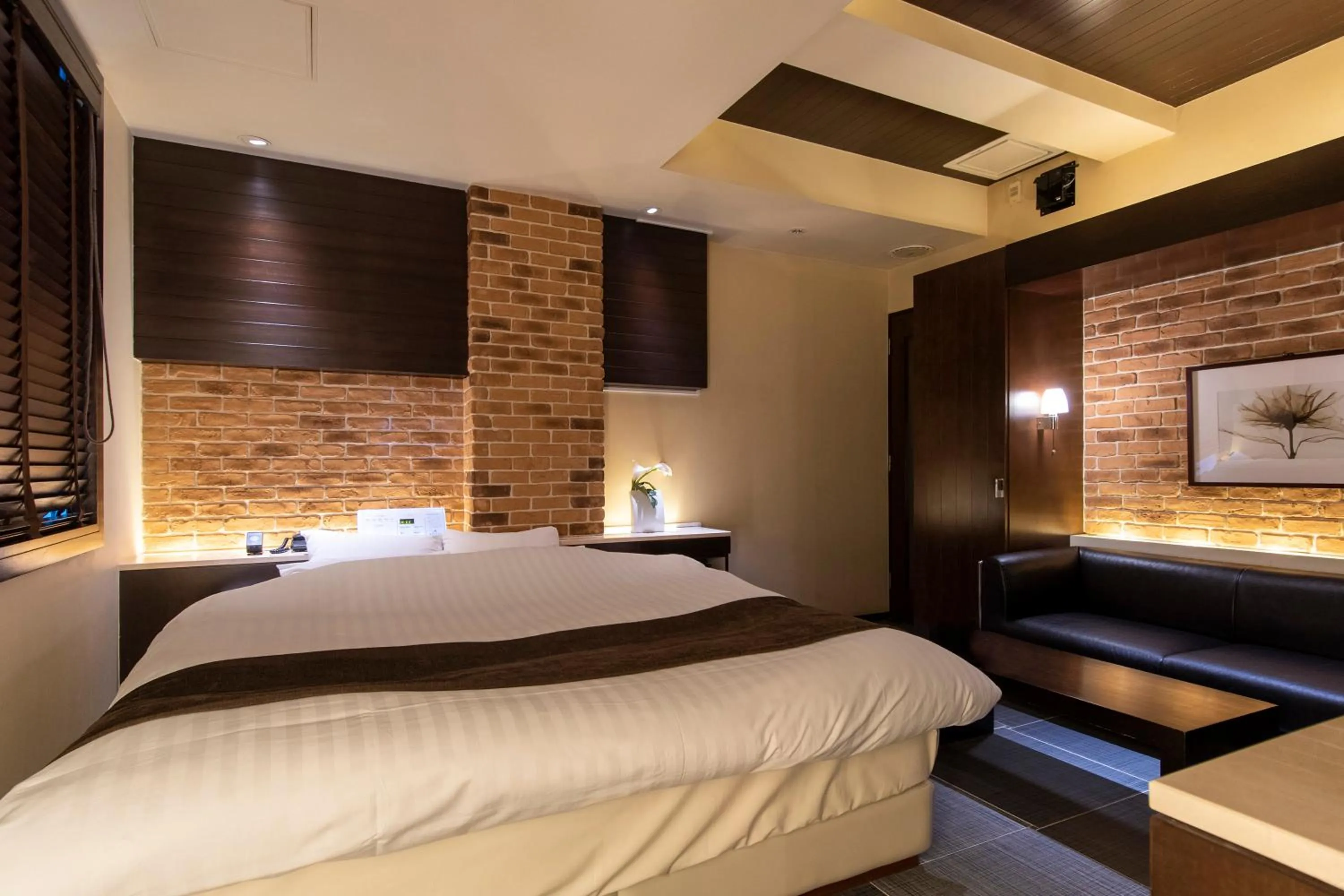 Photo of the whole room, Bed in HOTEL APERTO (Adult Only)