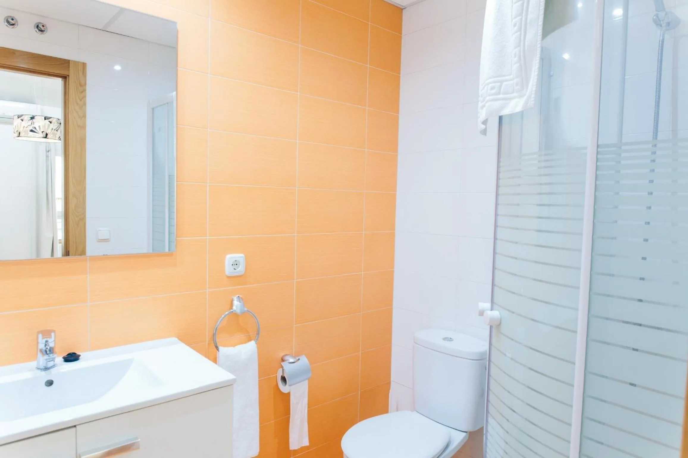 Bathroom in The Lucky Flats - Artilleros