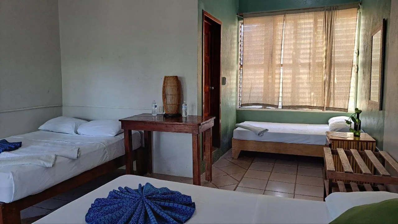 Bedroom, Bed in Cayuco Maya