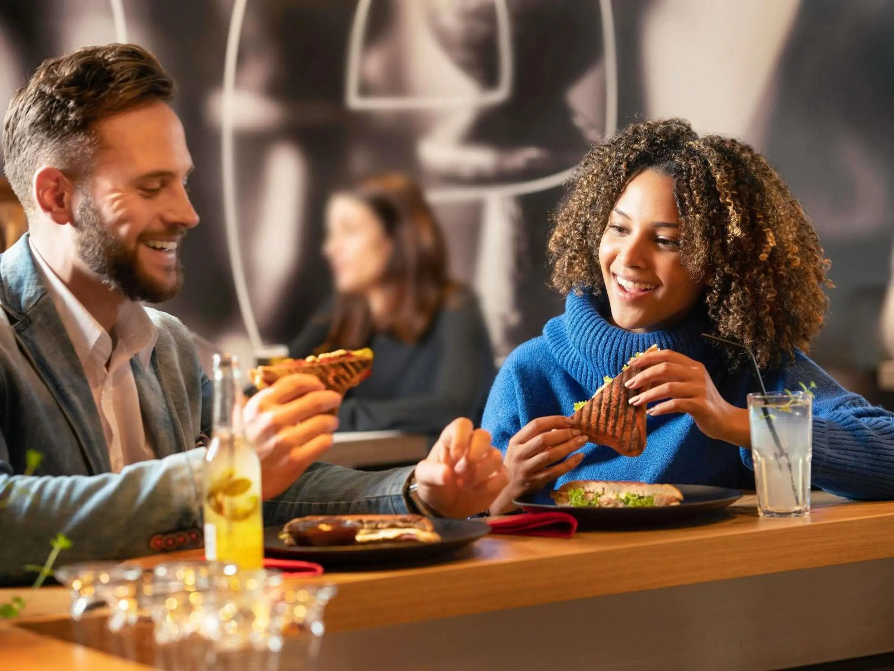 Lounge or bar in ibis Strasbourg Centre Historique Lounge or bar in ibis Strasbourg Centre Historique