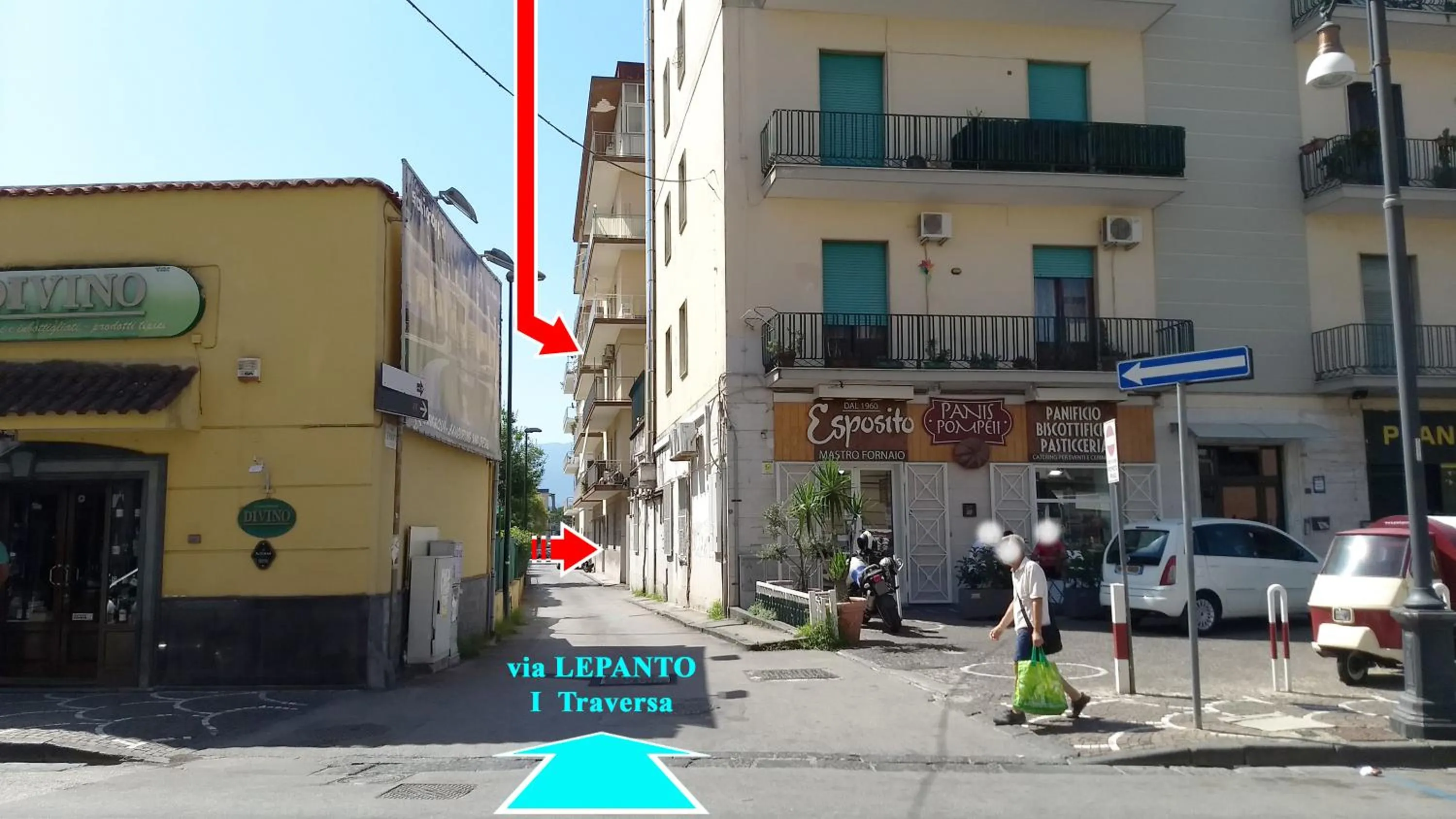 Facade/entrance in VITRUVIO home